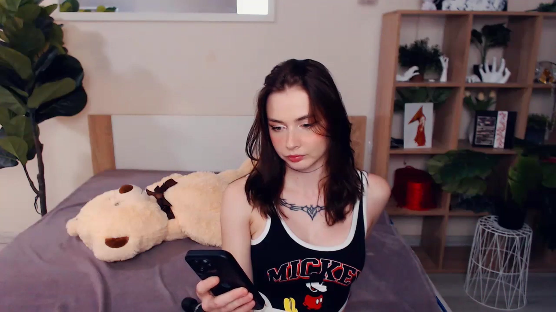 Gallery image thumbnail from Hanagasumi's myfreecams stream on, 09/02/2025, 24:17 image 4 of 20