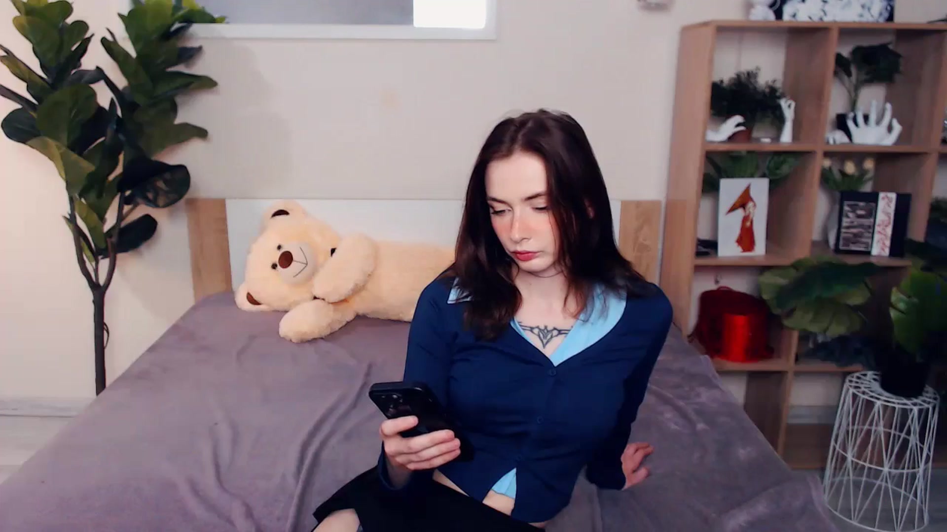 Gallery image thumbnail from Hanagasumi's myfreecams stream on, 09/13/2025, 24:01 image 10 of 20