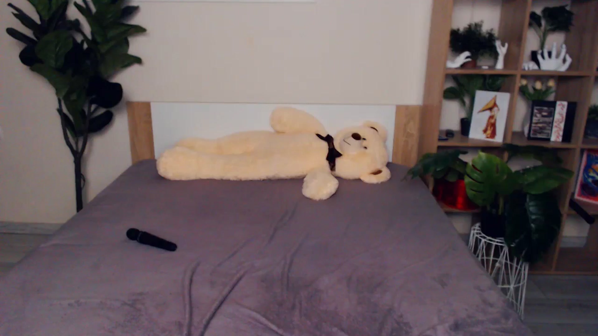 Gallery image thumbnail from Hanagasumi's myfreecams stream on, 10/02/2025, 01:34 image 2 of 20