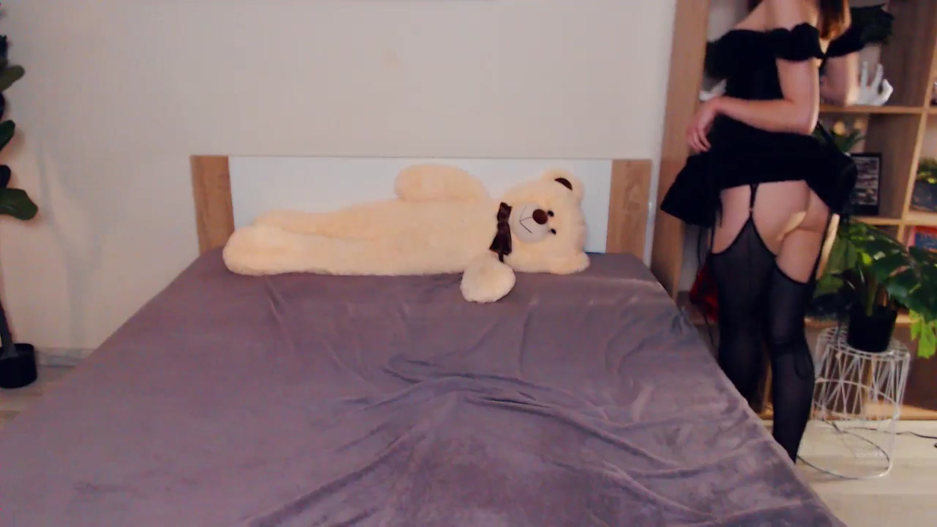 Gallery image thumbnail from Hanagasumi's myfreecams stream on, 10/14/2025, 23:00 image 17 of 20