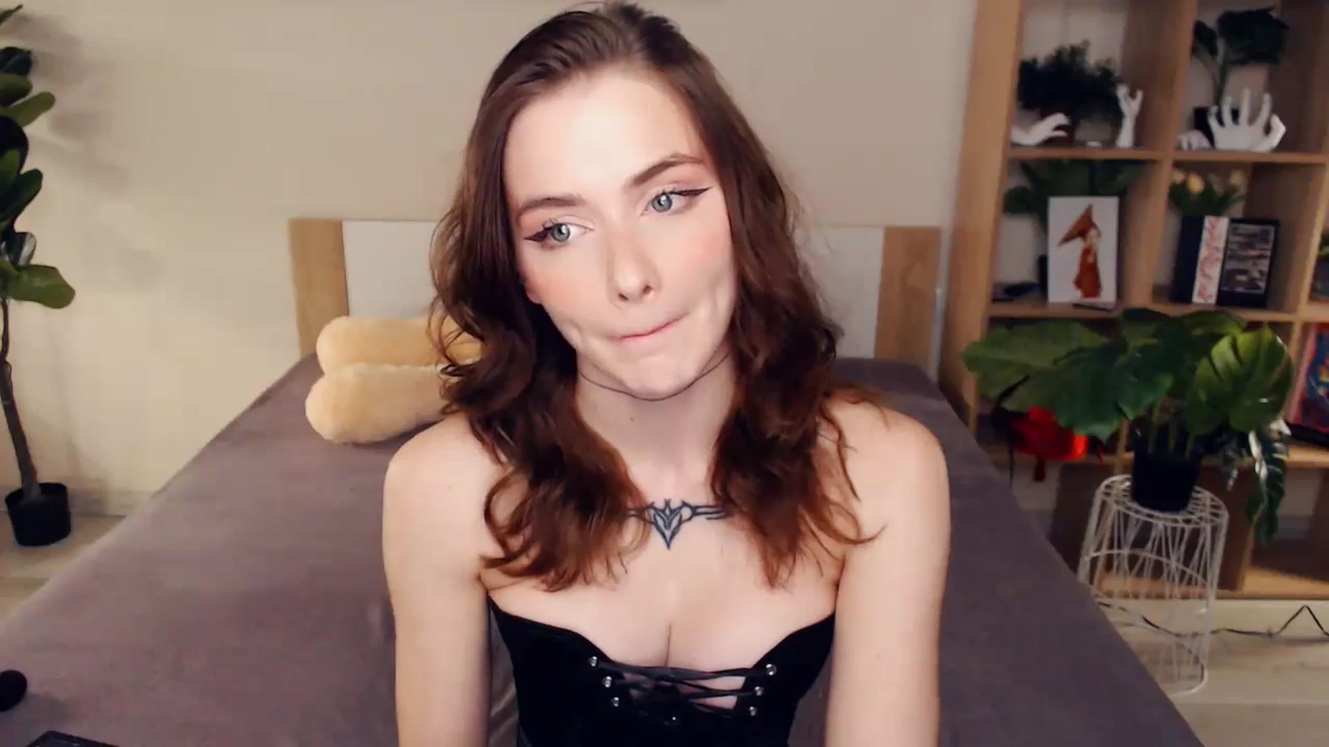 Gallery image thumbnail from Hanagasumi's myfreecams stream on, 10/17/2025, 21:32 image 8 of 20