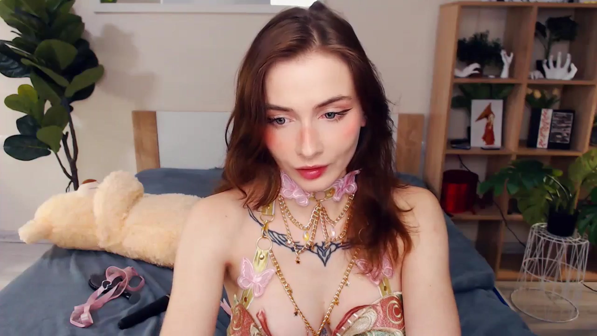 Gallery image thumbnail from Hanagasumi's myfreecams stream on, 10/30/2025, 01:55 image 18 of 20