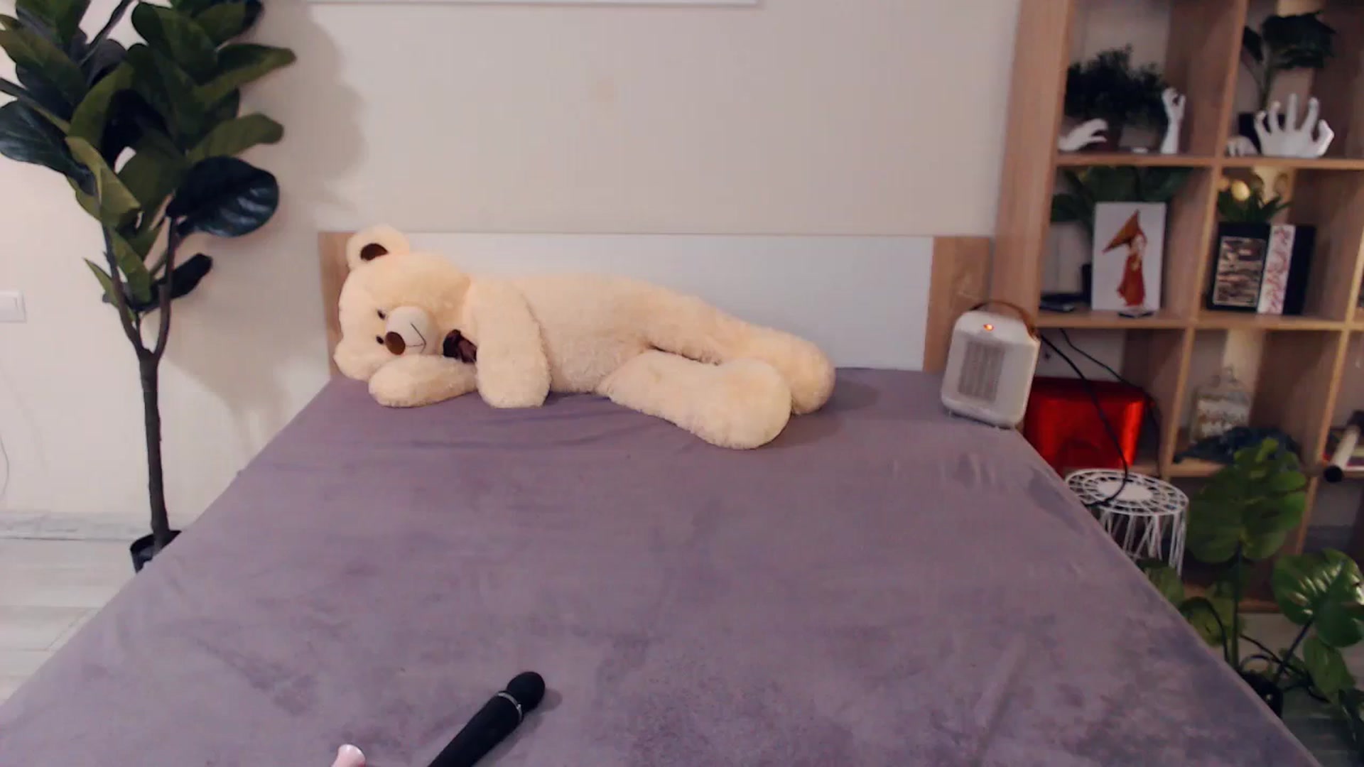 Gallery image thumbnail from Hanagasumi's myfreecams stream on, 11/22/2025, 23:07 image 13 of 20