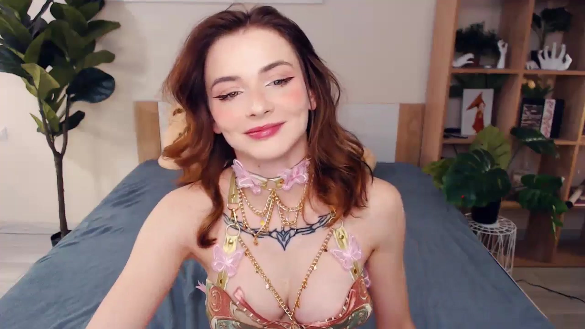 Gallery image thumbnail from Hanagasumi's myfreecams stream on, 12/04/2025, 24:25 image 8 of 20