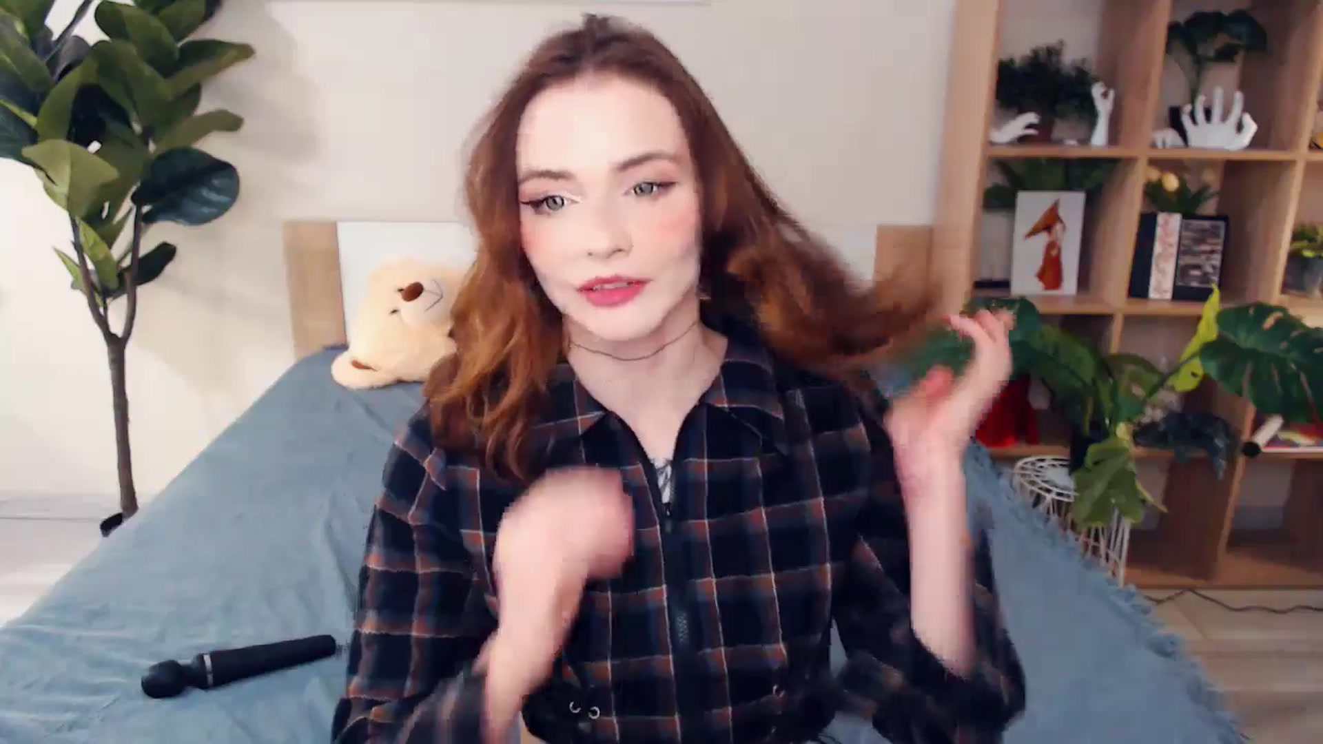Gallery image thumbnail from Hanagasumi's myfreecams stream on, 12/13/2025, 24:30 image 15 of 20