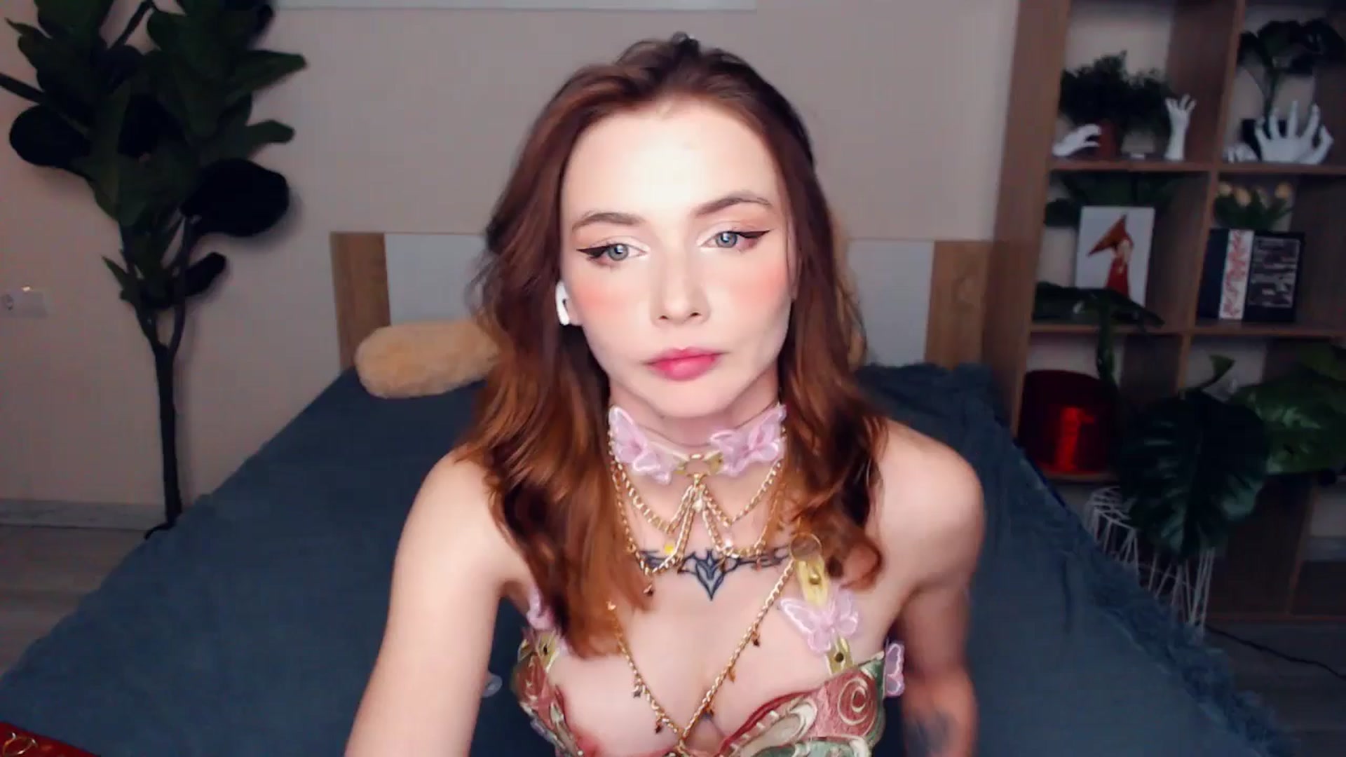 Gallery image thumbnail from Hanagasumi's myfreecams stream on, 12/14/2025, 02:52 image 11 of 20