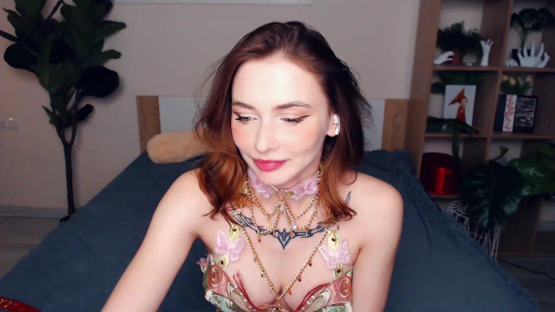 Gallery image thumbnail from Hanagasumi's myfreecams stream on, 12/14/2025, 02:52 image 8 of 20