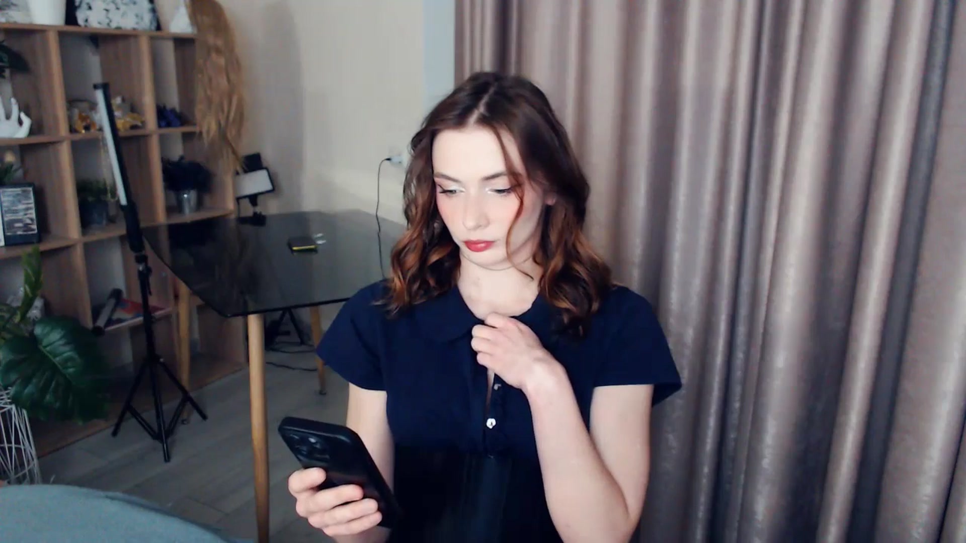 Gallery image thumbnail from Hanagasumi's myfreecams stream on, 12/18/2025, 23:16 image 5 of 20
