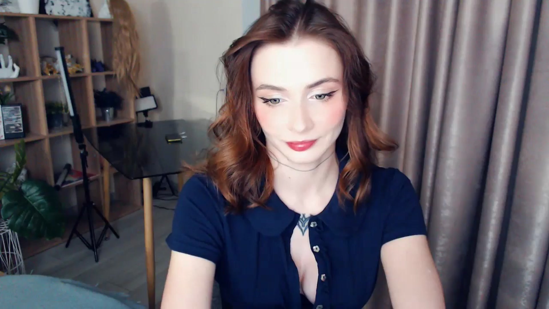 Gallery image thumbnail from Hanagasumi's myfreecams stream on, 12/18/2025, 23:16 image 16 of 20