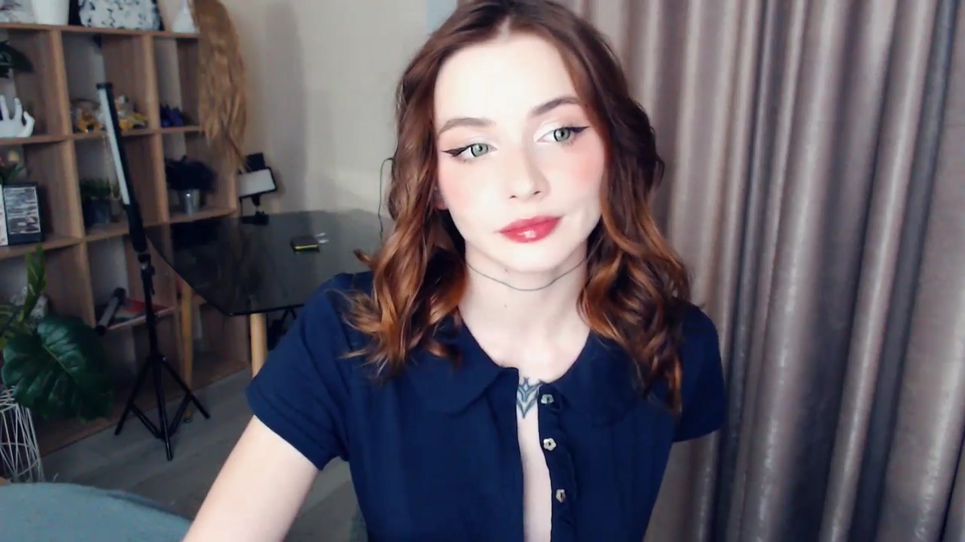 Gallery image thumbnail from Hanagasumi's myfreecams stream on, 12/18/2025, 23:16 image 3 of 20