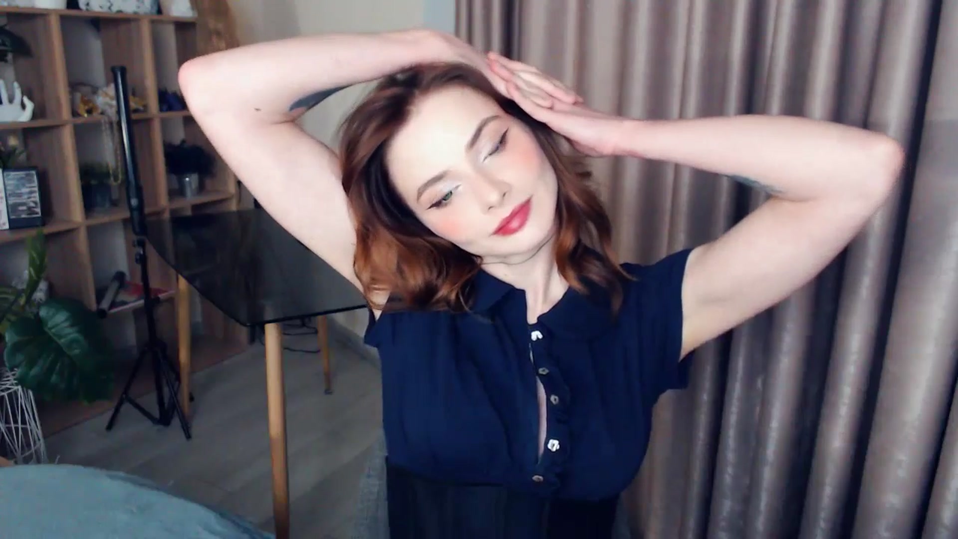 Gallery image thumbnail from Hanagasumi's myfreecams stream on, 12/19/2025, 01:07 image 7 of 20