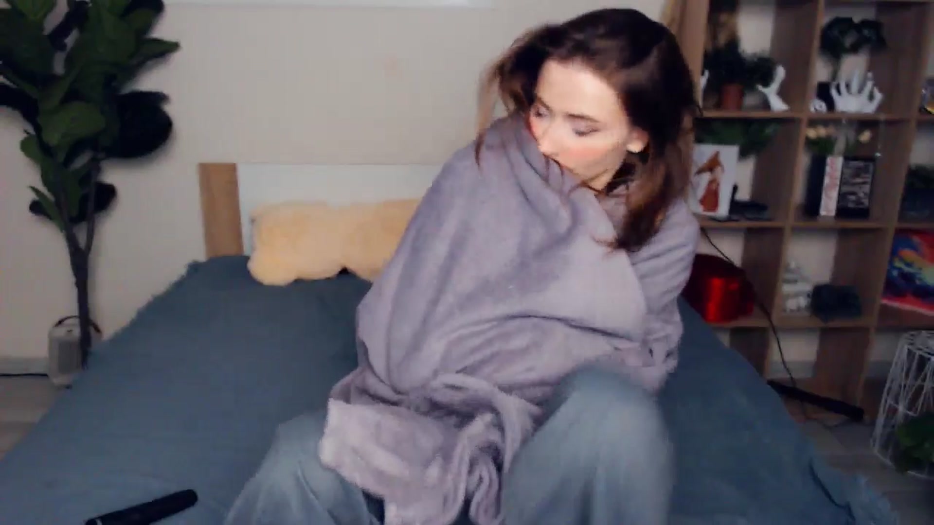 Gallery image thumbnail from Hanagasumi's myfreecams stream on, 01/17/2026, 01:47 image 5 of 20