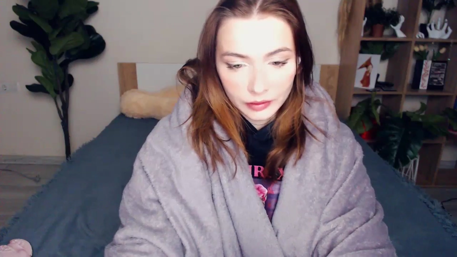 Gallery image thumbnail from Hanagasumi's myfreecams stream on, 01/17/2026, 22:58 image 16 of 20