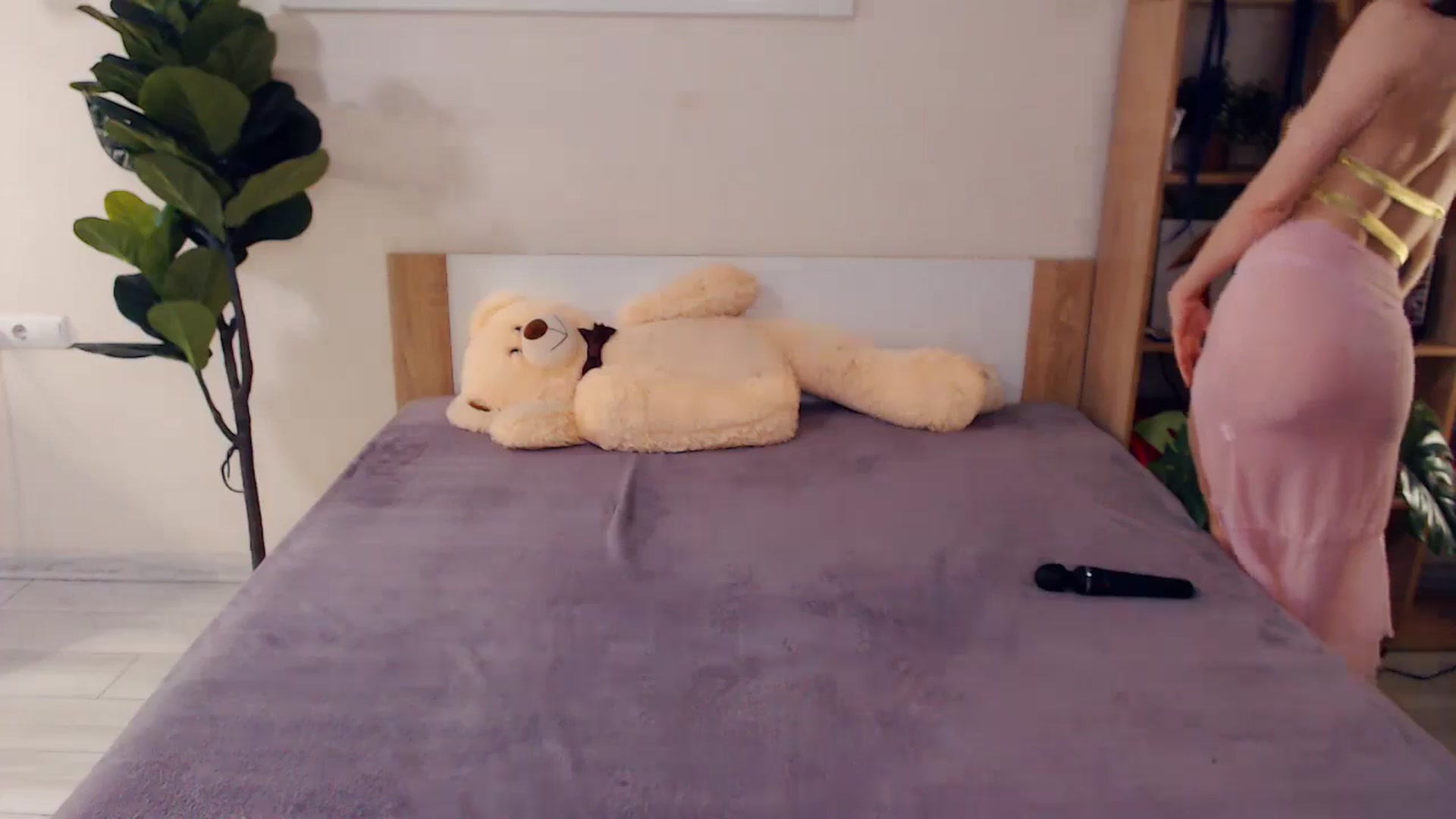 Gallery image thumbnail from Hanagasumi's myfreecams stream on, 03/29/2026, 21:24 image 2 of 20