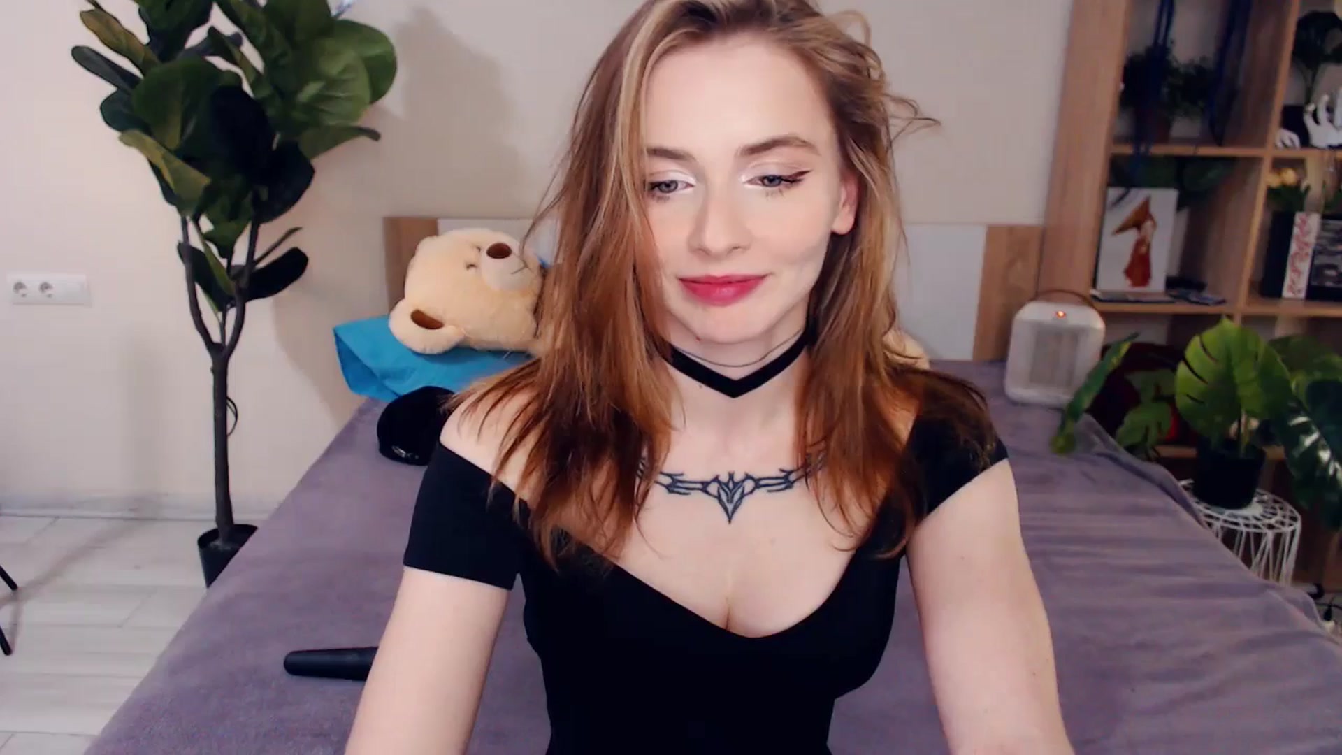 Gallery image thumbnail from Hanagasumi's myfreecams stream on, 04/16/2026, 24:43 image 10 of 20