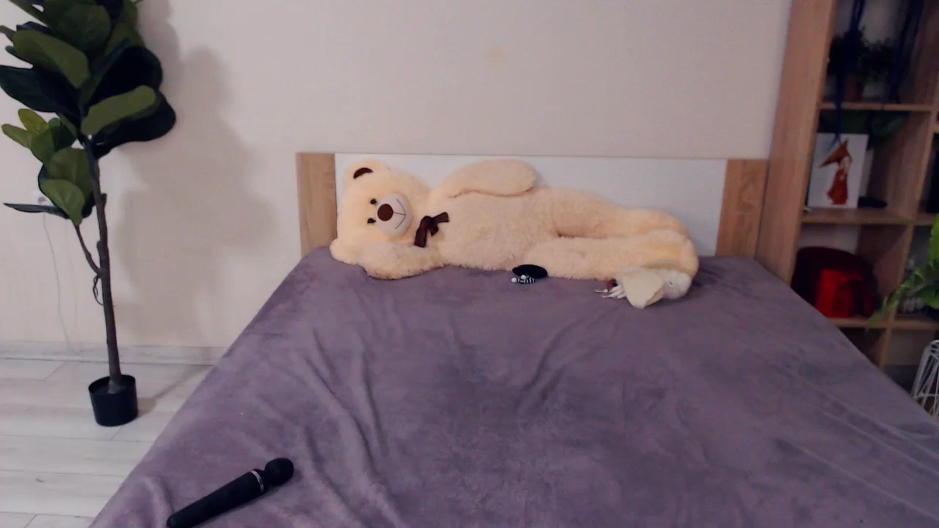 Gallery image thumbnail from Hanagasumi's myfreecams stream on, 05/10/2026, 24:02 image 4 of 20