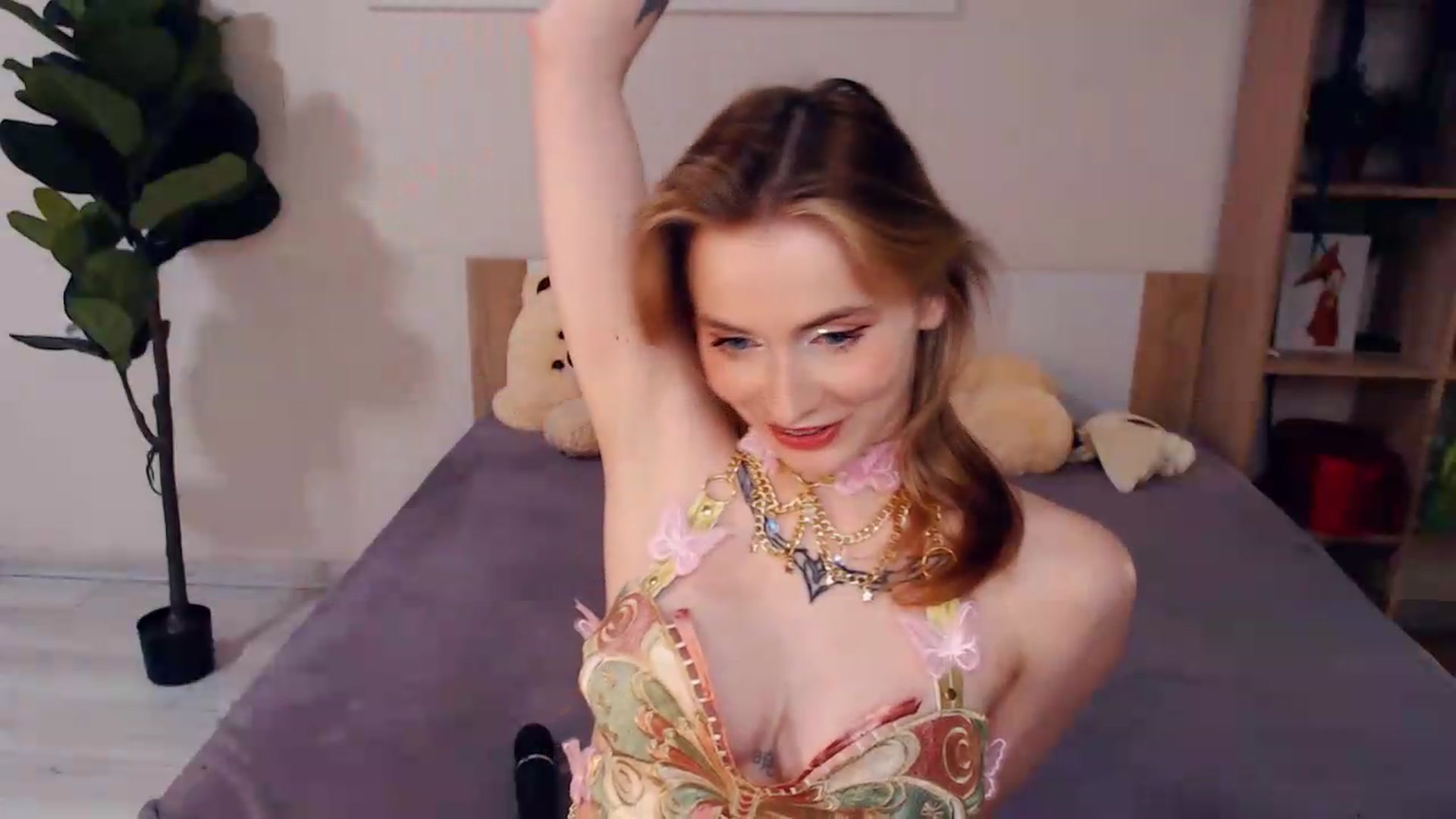 Gallery image thumbnail from Hanagasumi's myfreecams stream on, 05/13/2026, 21:44 image 15 of 20