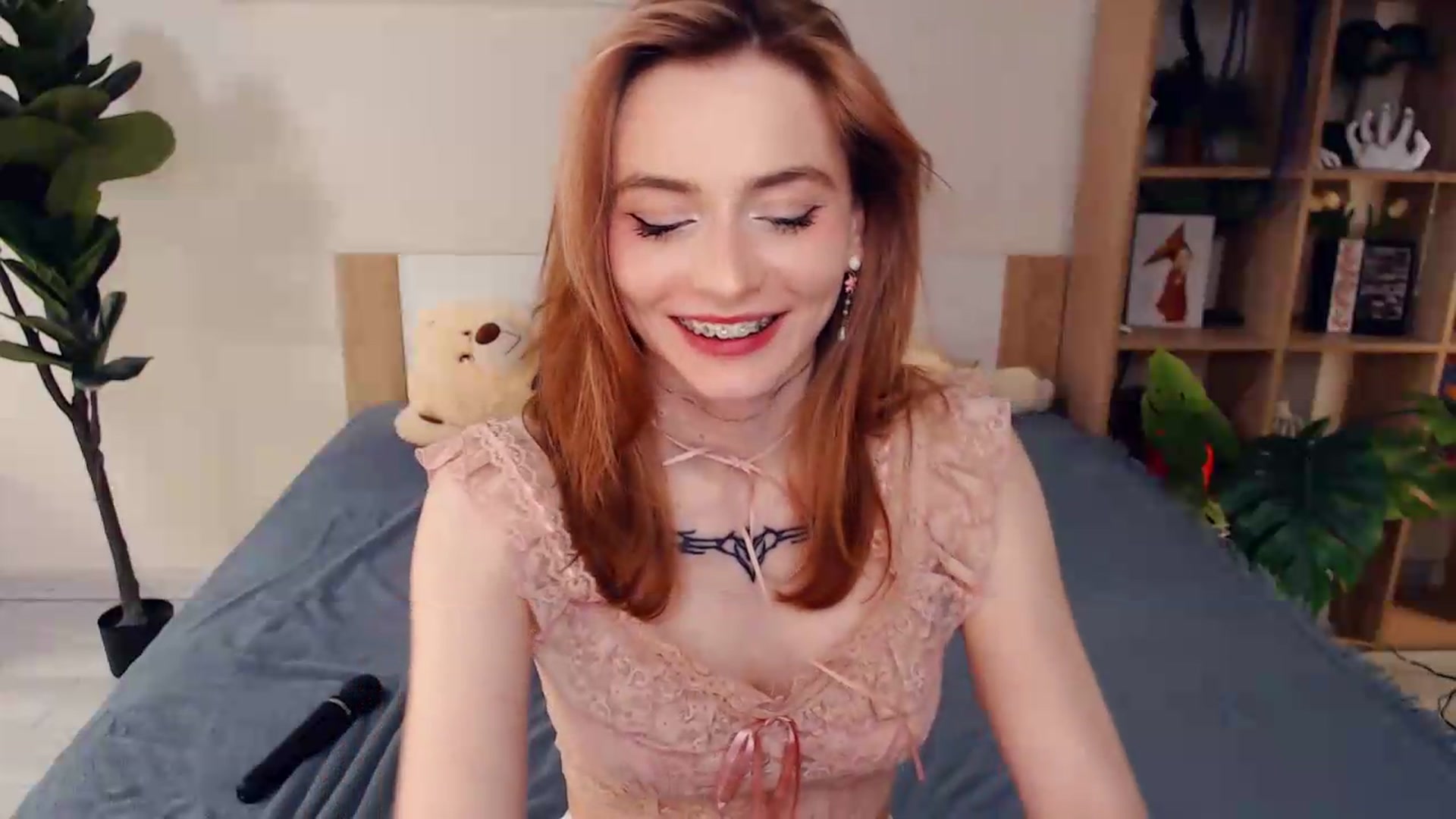Gallery image thumbnail from Hanagasumi's myfreecams stream on, 05/31/2026, 24:01 image 18 of 20