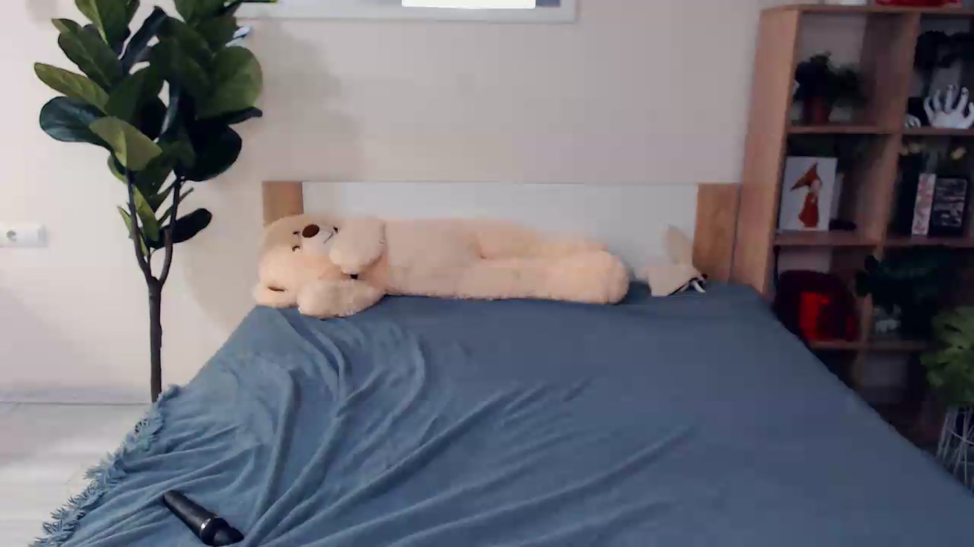 Gallery image thumbnail from Hanagasumi's myfreecams stream on, 06/20/2026, 20:52 image 19 of 20