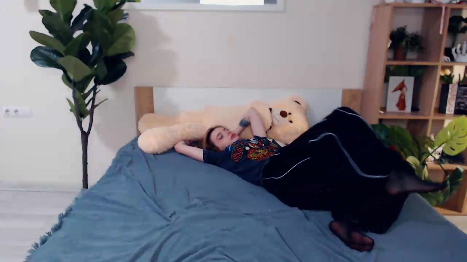 Gallery image thumbnail from Hanagasumi's myfreecams stream on, 06/24/2026, 22:01 image 7 of 20
