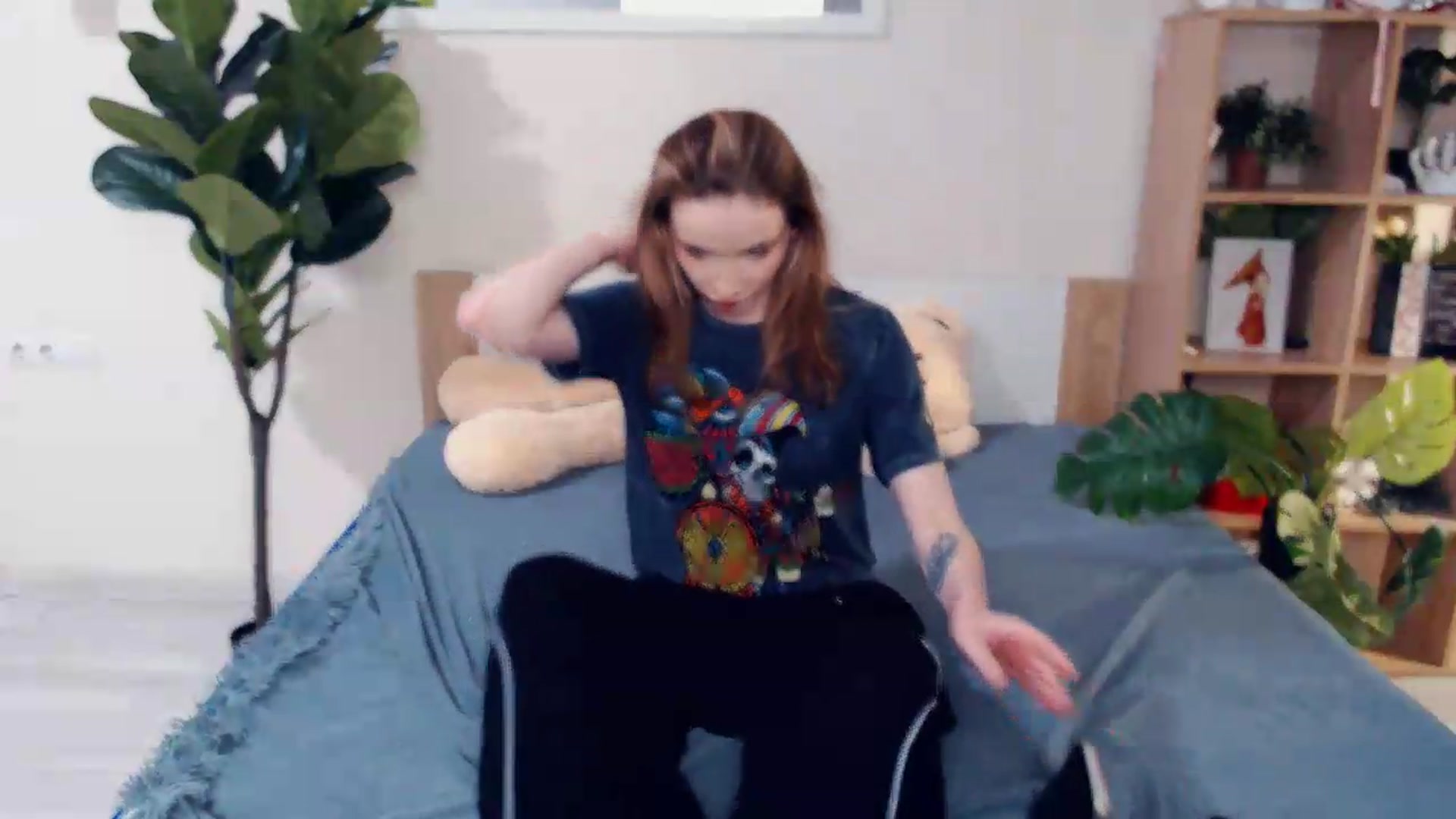 Gallery image thumbnail from Hanagasumi's myfreecams stream on, 06/24/2026, 22:01 image 19 of 20
