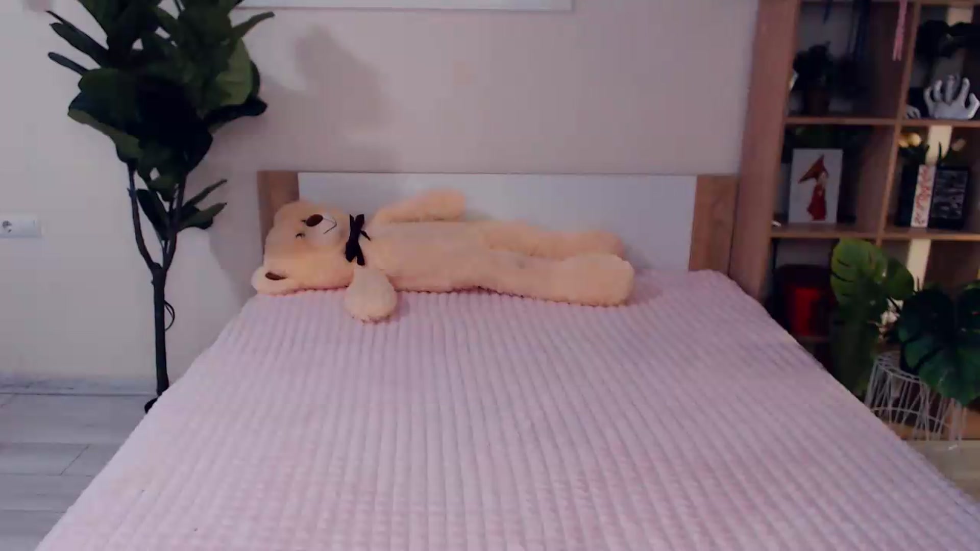 Gallery image thumbnail from Hanagasumi's myfreecams stream on, 07/09/2026, 22:02 image 11 of 20