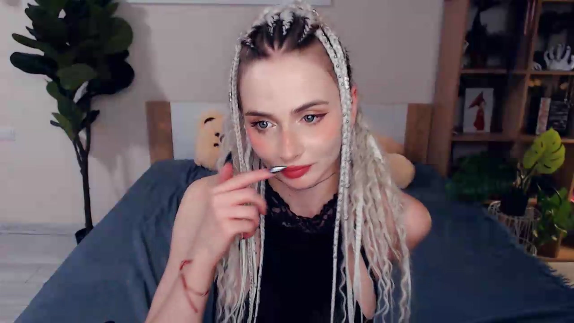 Gallery image thumbnail from Hanagasumi's myfreecams stream on, 08/09/2026, 24:21 image 14 of 20
