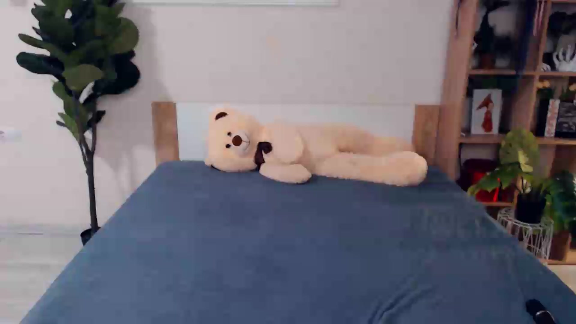 Gallery image thumbnail from Hanagasumi's myfreecams stream on, 08/09/2026, 24:21 image 1 of 20