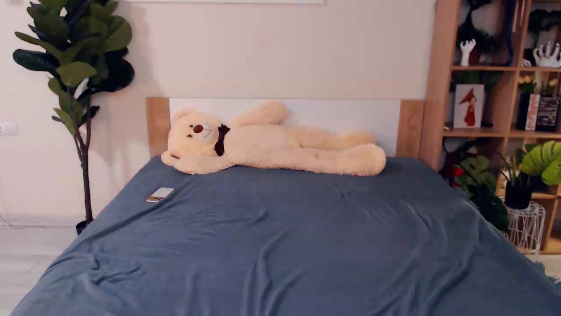 Gallery image thumbnail from Hanagasumi's myfreecams stream on, 08/23/2026, 19:56 image 11 of 20