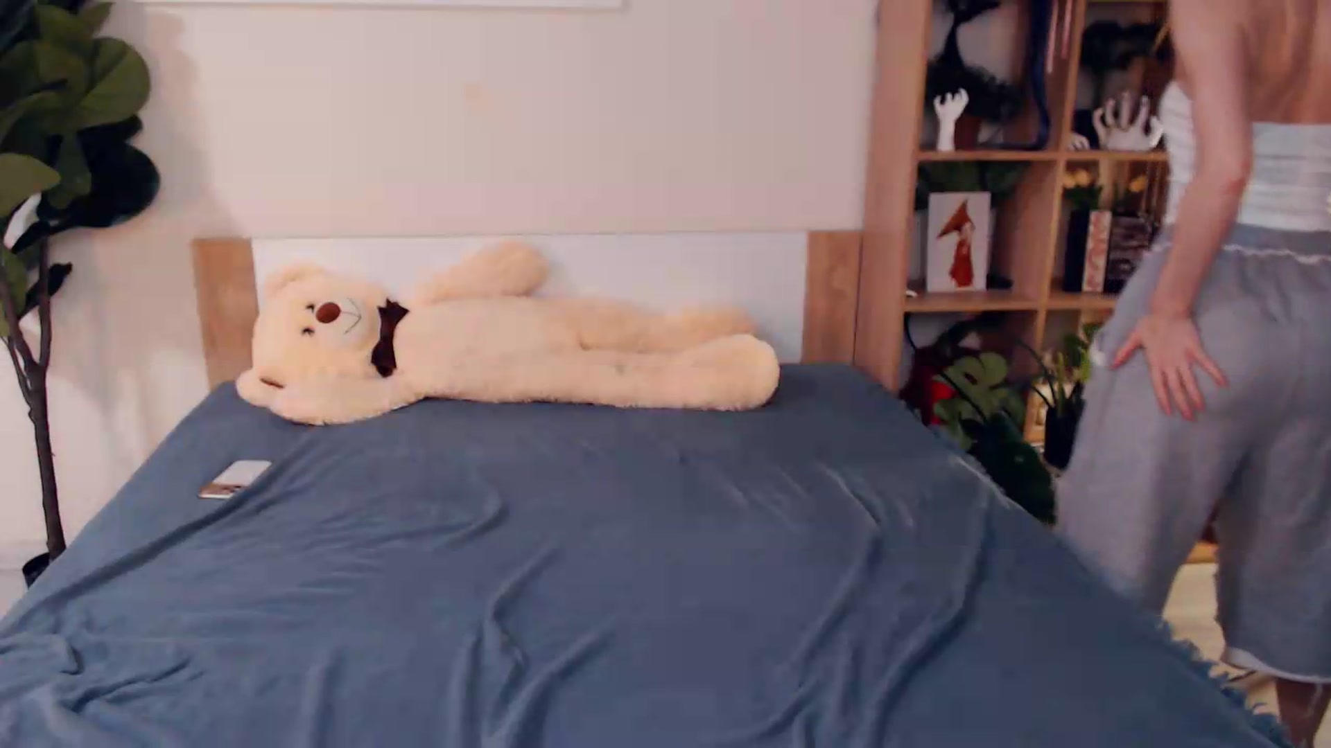 Gallery image thumbnail from Hanagasumi's myfreecams stream on, 08/23/2026, 19:56 image 9 of 20