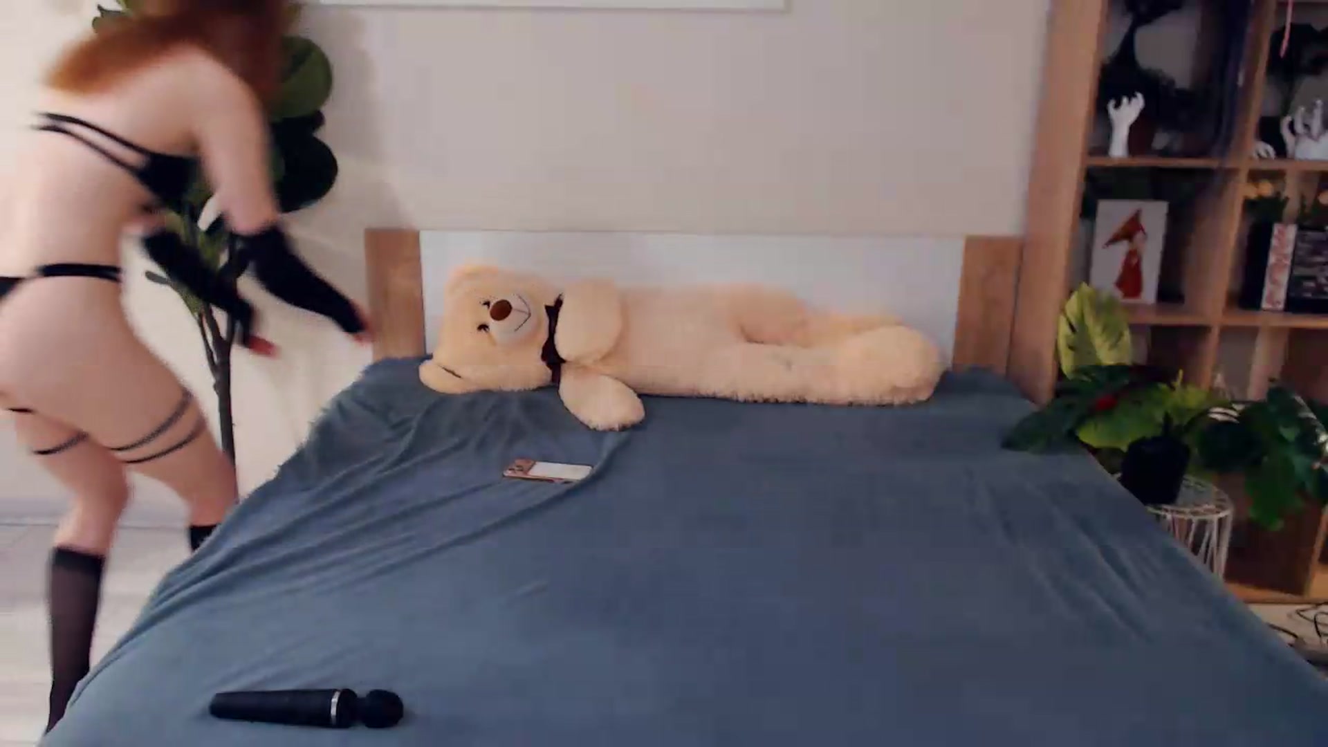 Gallery image thumbnail from Hanagasumi's myfreecams stream on, 08/29/2026, 24:57 image 16 of 20