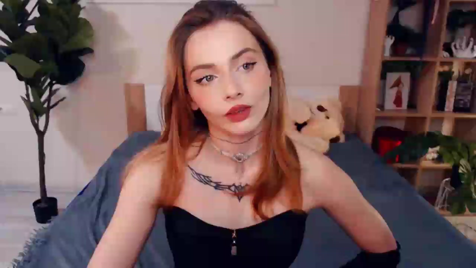 Gallery image thumbnail from Hanagasumi's myfreecams stream on, 09/25/2026, 21:55 image 17 of 20