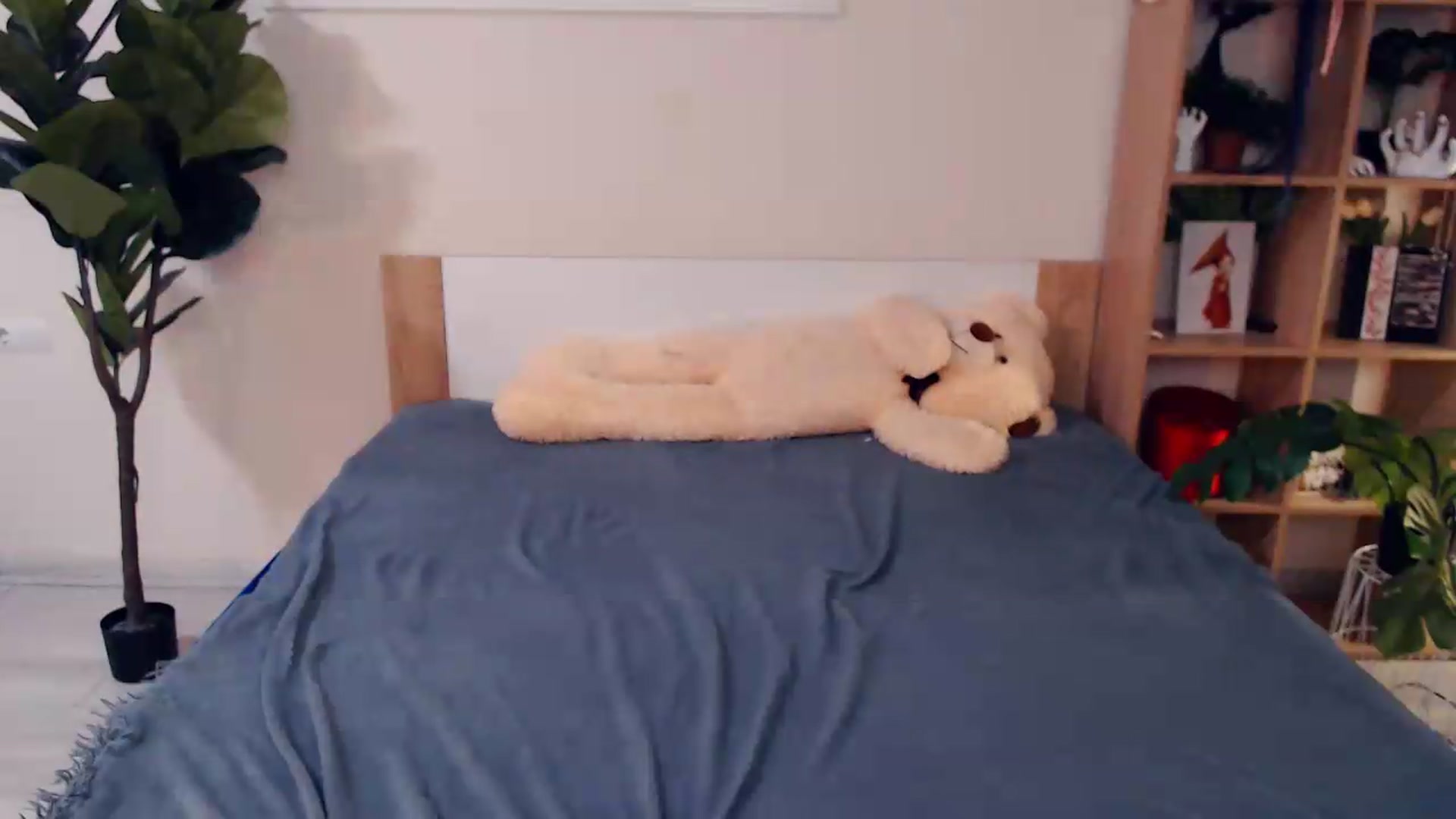 Gallery image thumbnail from Hanagasumi's myfreecams stream on, 09/25/2026, 21:55 image 15 of 20