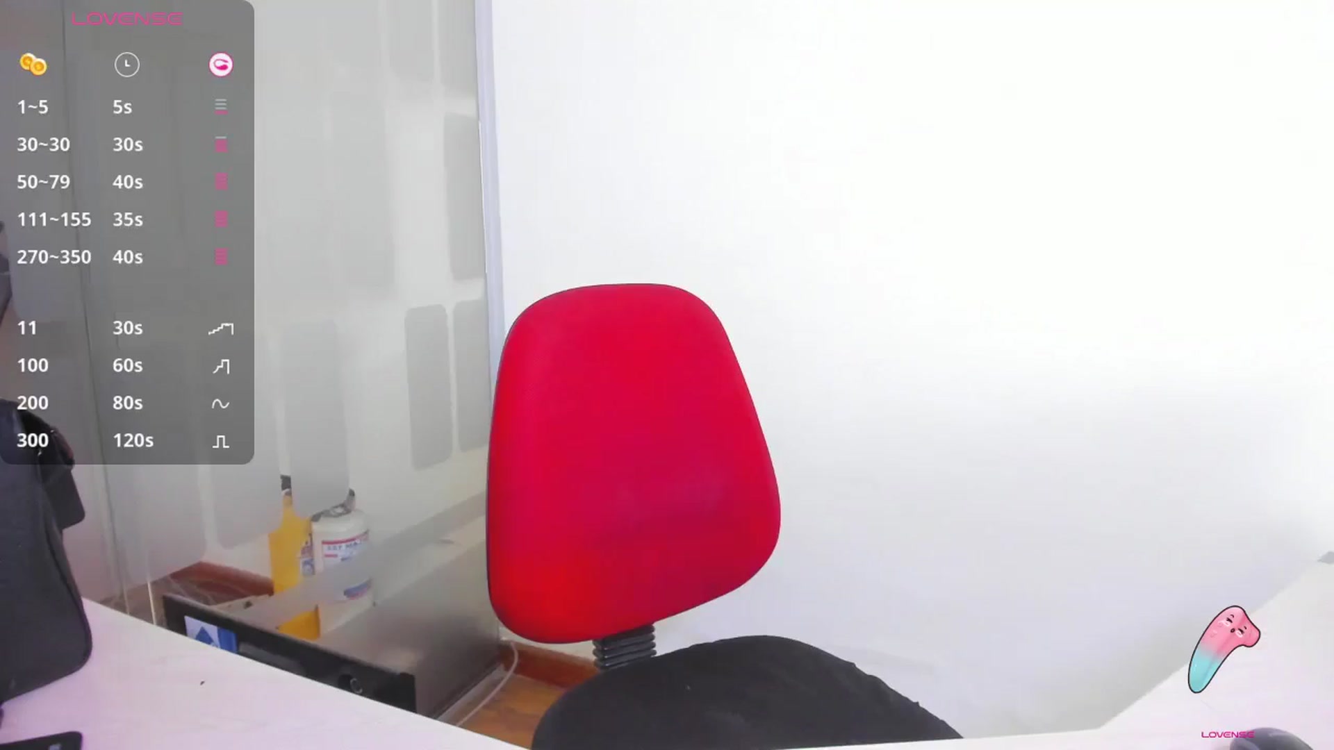 Gallery image thumbnail from HannaClohes's myfreecams stream on, 12/24/2025, 14:20 image 16 of 20
