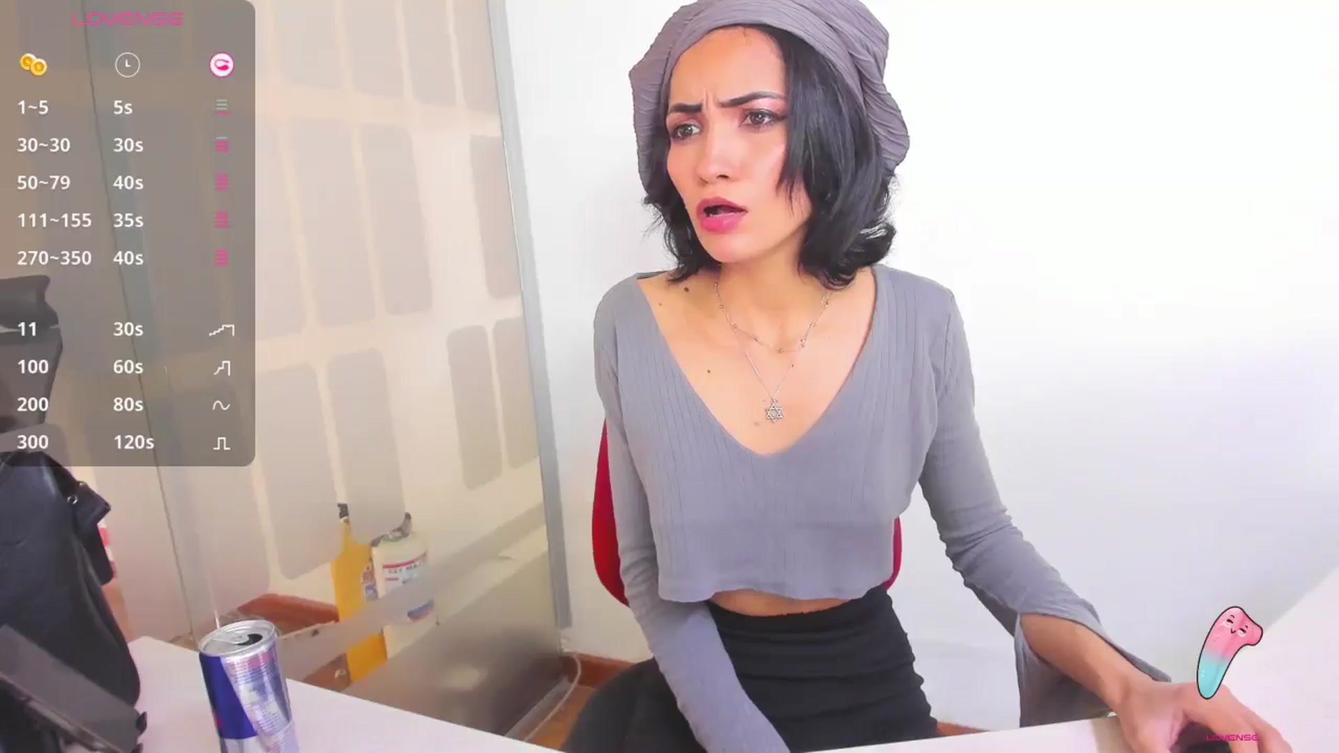 Gallery image thumbnail from HannaClohes's myfreecams stream on, 12/24/2025, 15:47 image 17 of 20
