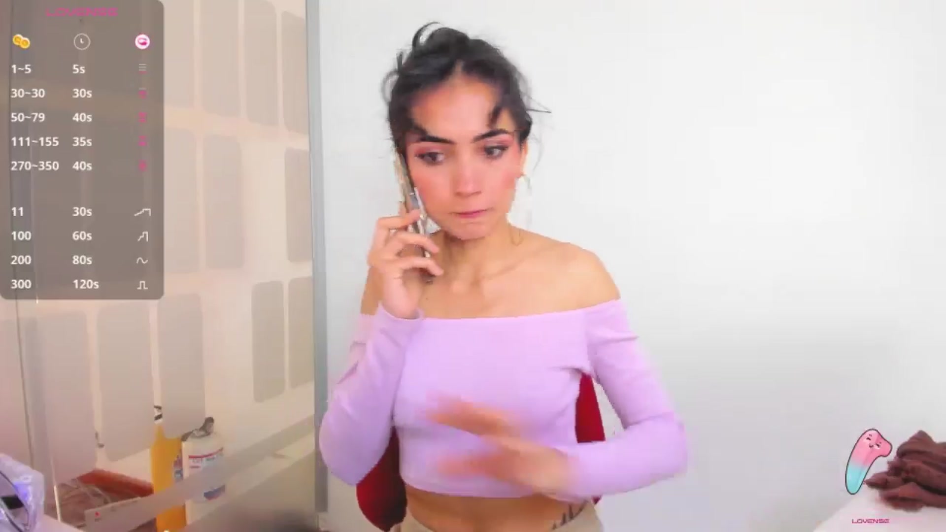 Gallery image thumbnail from HannaClohes's myfreecams stream on, 12/28/2025, 15:12 image 14 of 20
