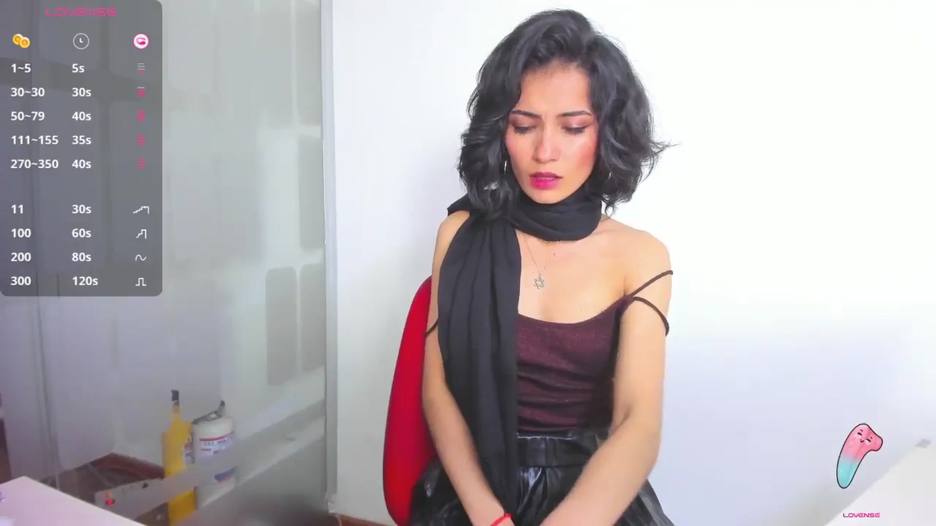 Gallery image thumbnail from HannaClohes's myfreecams stream on, 12/29/2025, 23:19 image 11 of 20