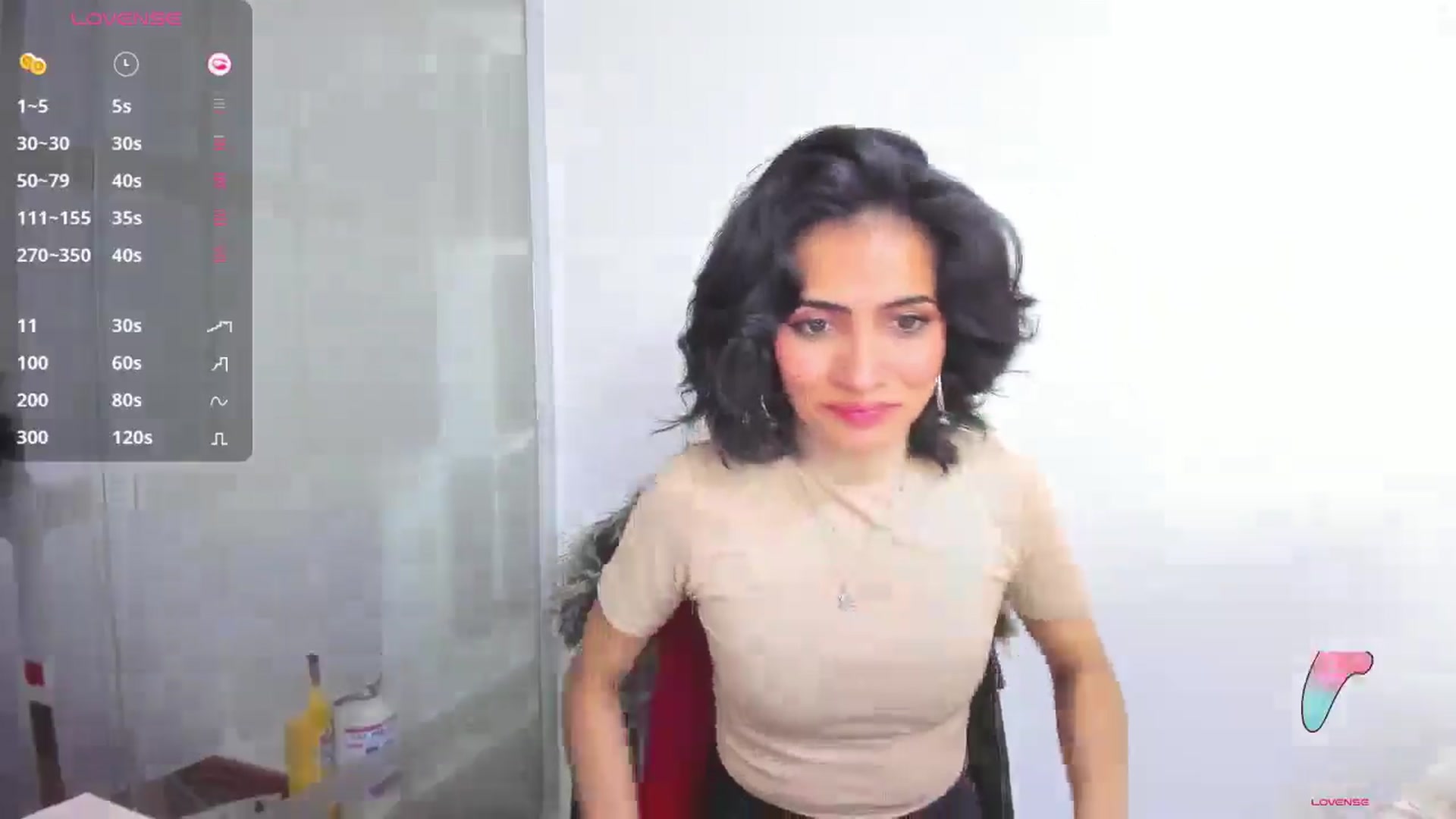 Gallery image thumbnail from HannaClohes's myfreecams stream on, 01/05/2026, 23:08 image 12 of 20