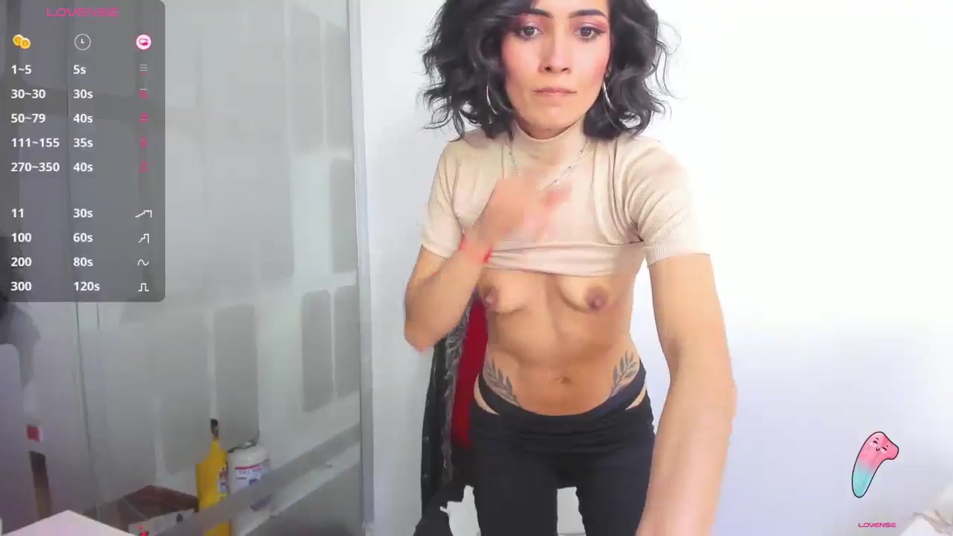 Gallery image thumbnail from HannaClohes's myfreecams stream on, 01/05/2026, 23:08 image 19 of 20