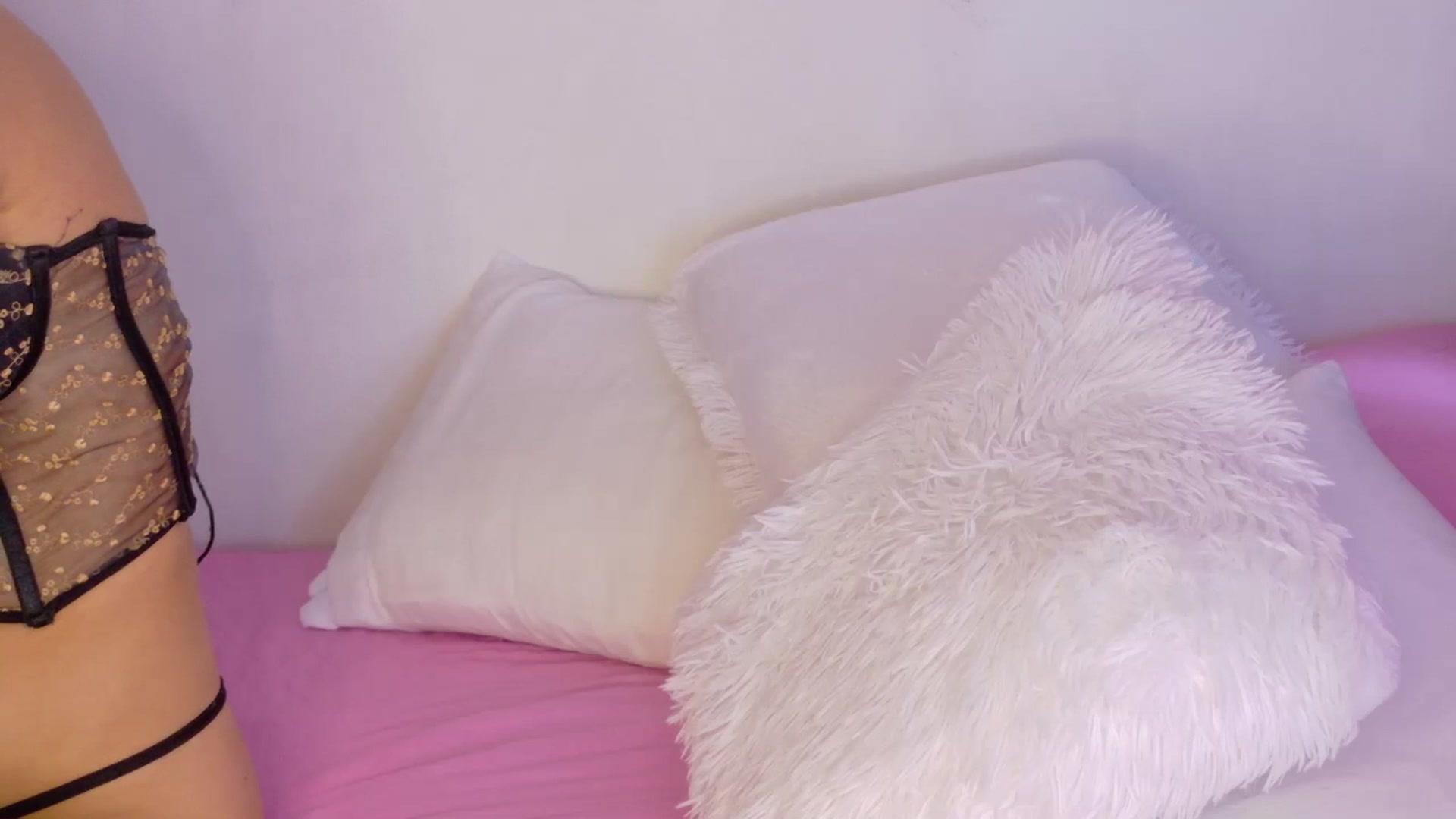 Gallery image thumbnail from HannaConnor's myfreecams stream on, 05/07/2026, 19:02 image 20 of 20