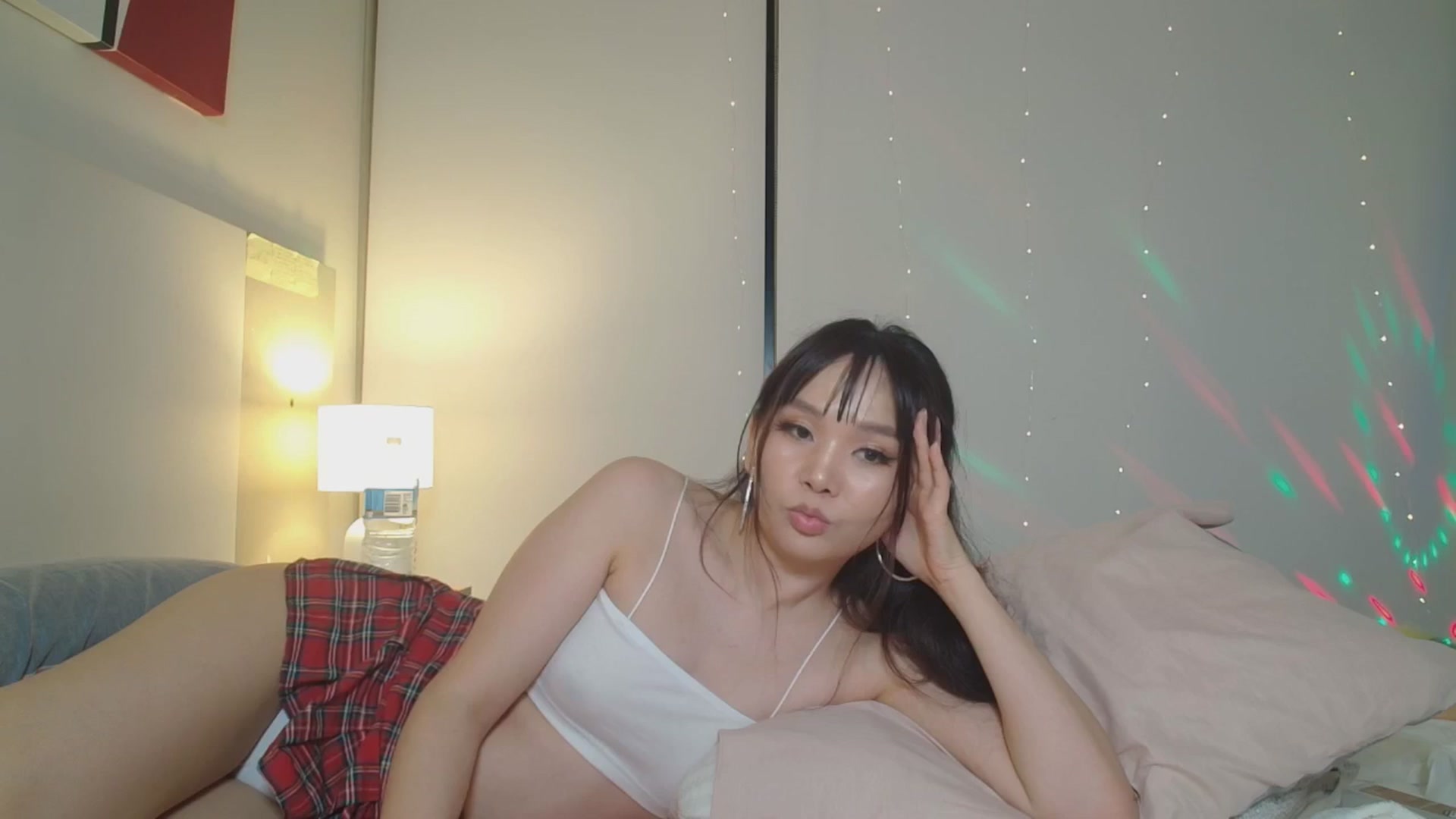 Gallery image thumbnail from HannaElite's myfreecams stream on, 03/16/2025, 12:39 image 15 of 20