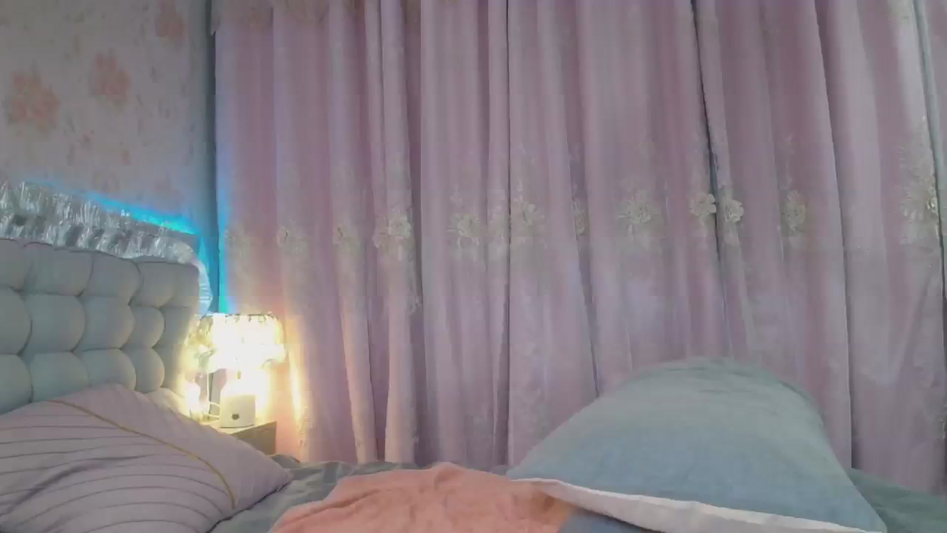 Gallery image thumbnail from HannaElite's myfreecams stream on, 06/28/2025, 09:31 image 16 of 20