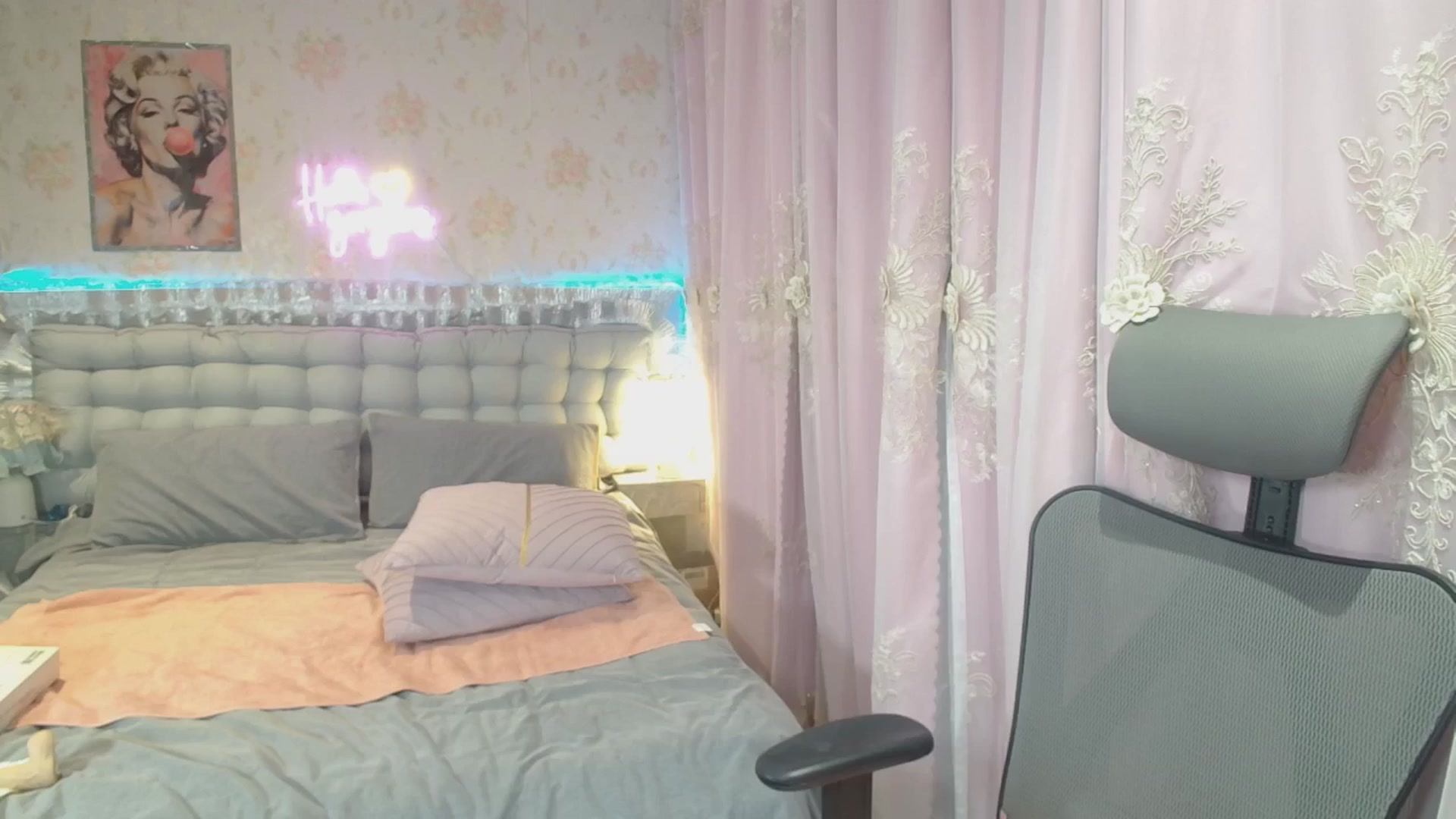 Gallery image thumbnail from HannaElite's myfreecams stream on, 06/29/2025, 11:18 image 4 of 20