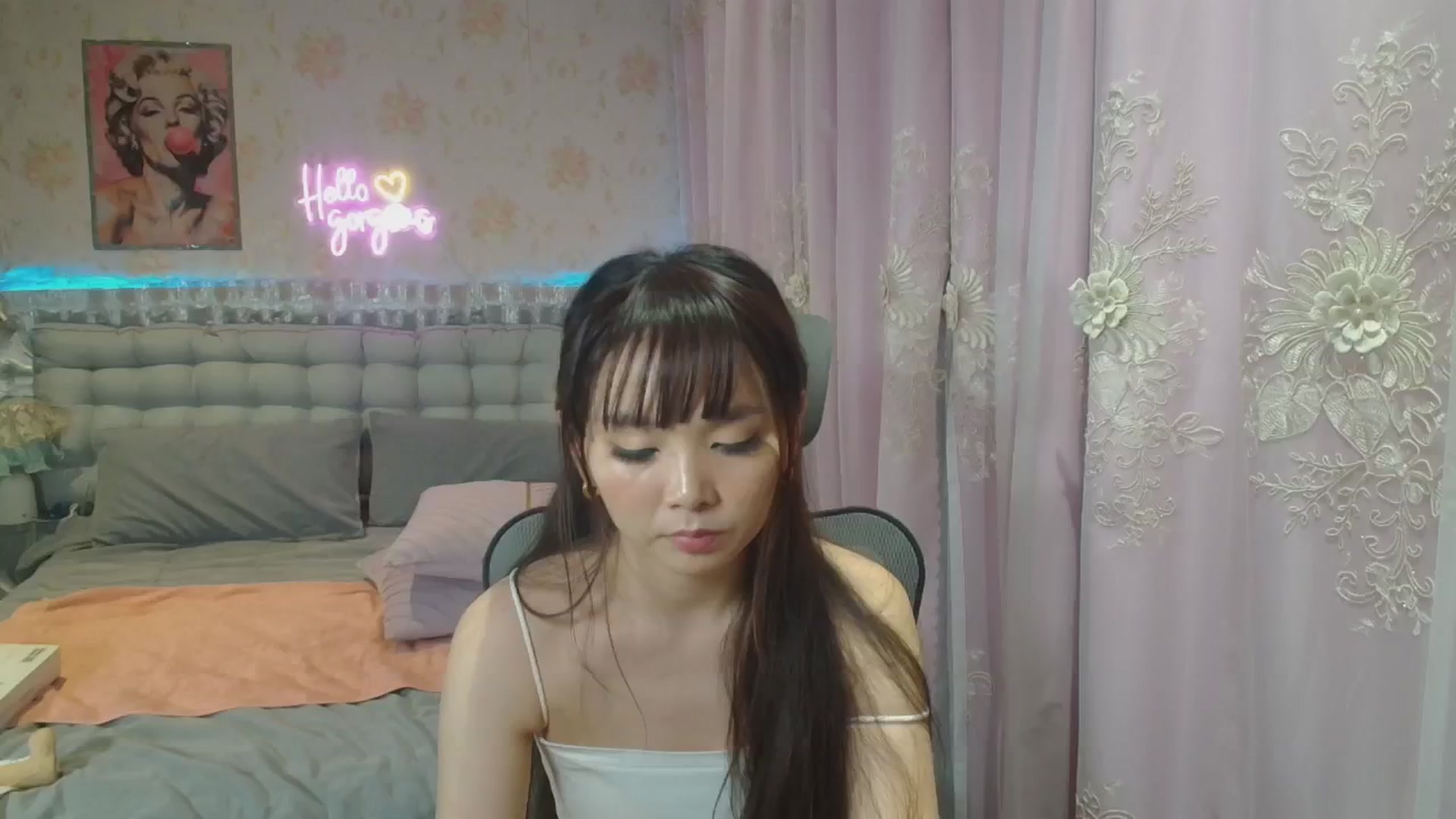 Gallery image thumbnail from HannaElite's myfreecams stream on, 06/29/2025, 11:18 image 17 of 20