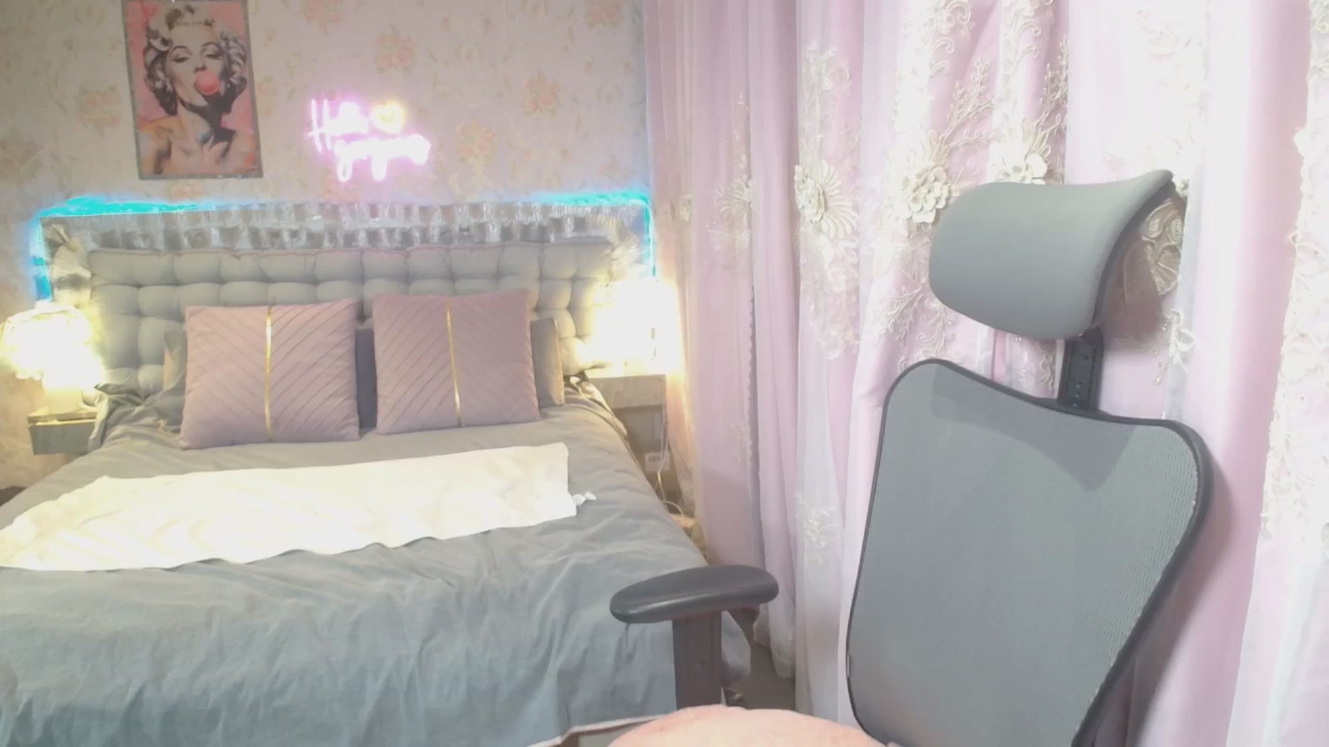 Gallery image thumbnail from HannaElite's myfreecams stream on, 07/05/2025, 10:23 image 11 of 20