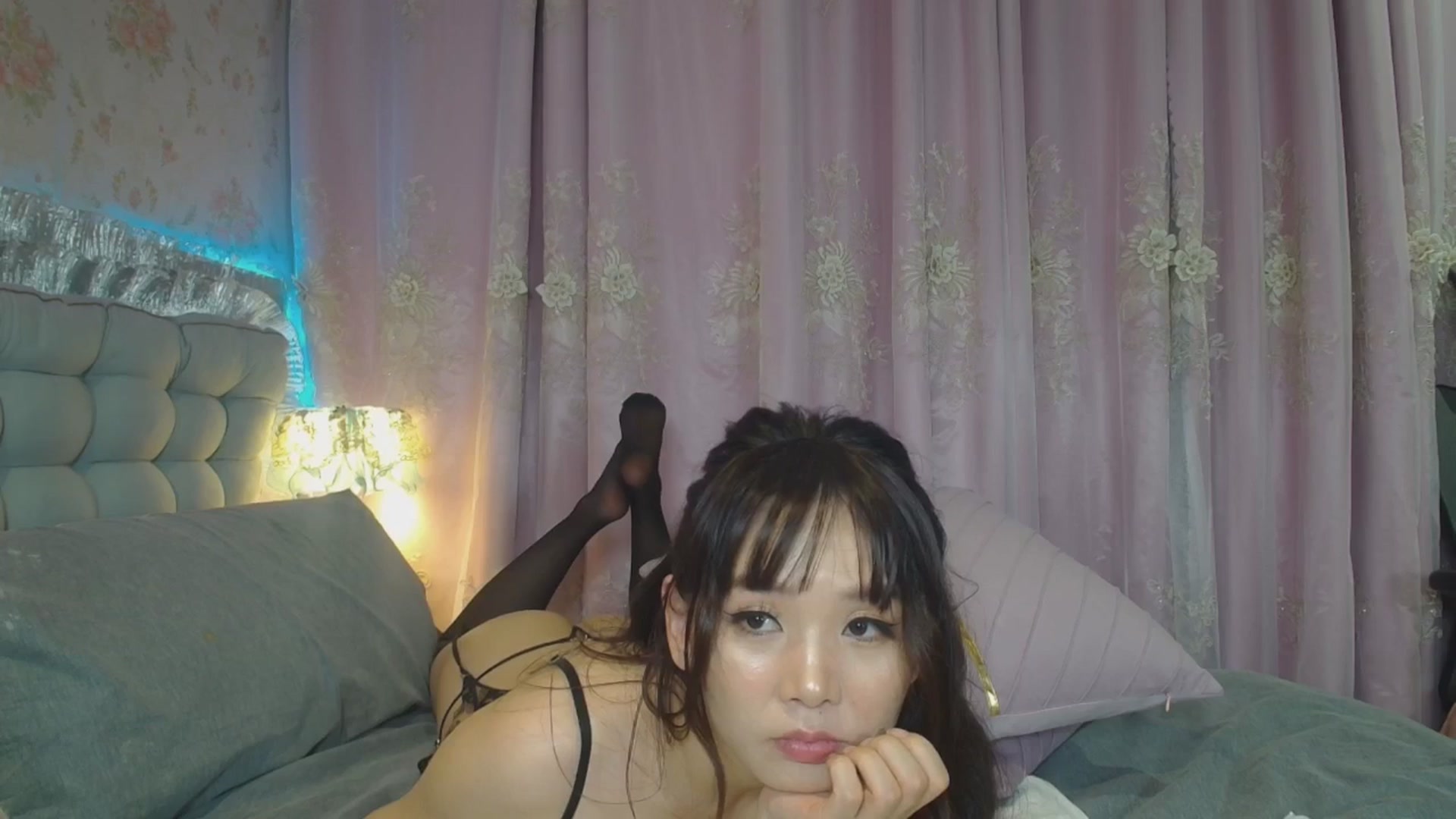 Gallery image thumbnail from HannaElite's myfreecams stream on, 07/05/2025, 13:21 image 15 of 20