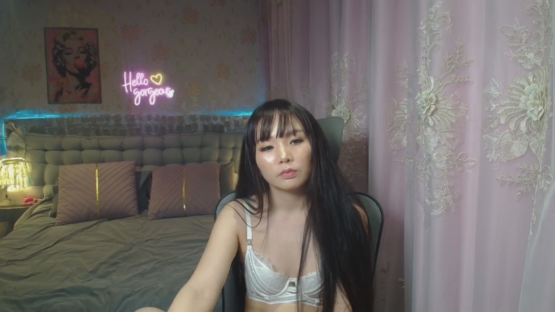 Gallery image thumbnail from HannaElite's myfreecams stream on, 07/25/2025, 10:26 image 19 of 20