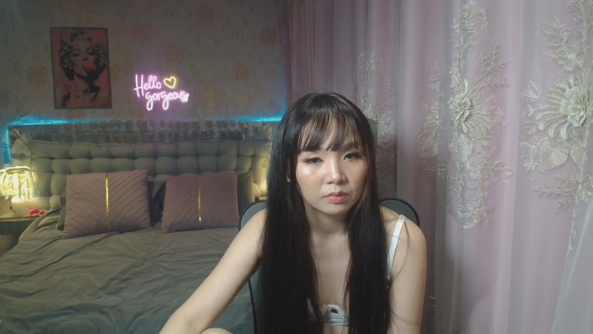 Gallery image thumbnail from HannaElite's myfreecams stream on, 07/25/2025, 10:26 image 1 of 20