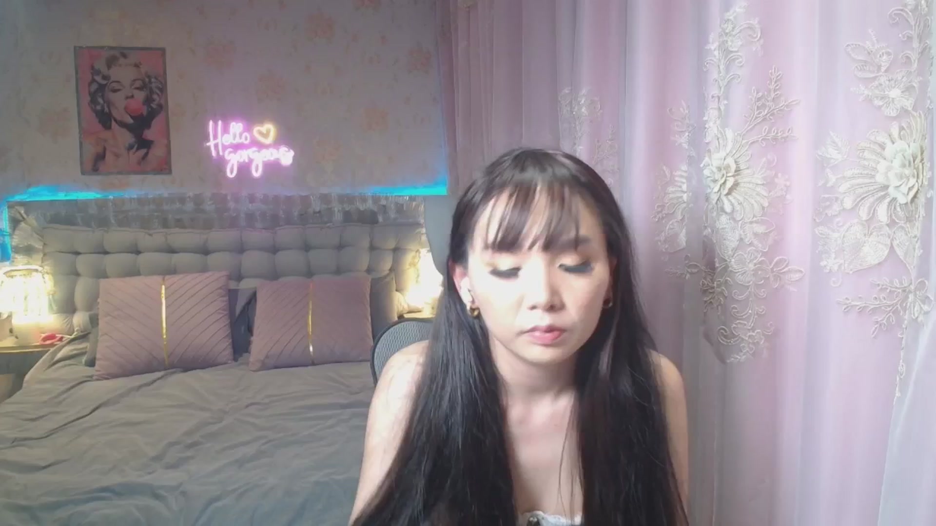 Gallery image thumbnail from HannaElite's myfreecams stream on, 07/25/2025, 10:26 image 16 of 20