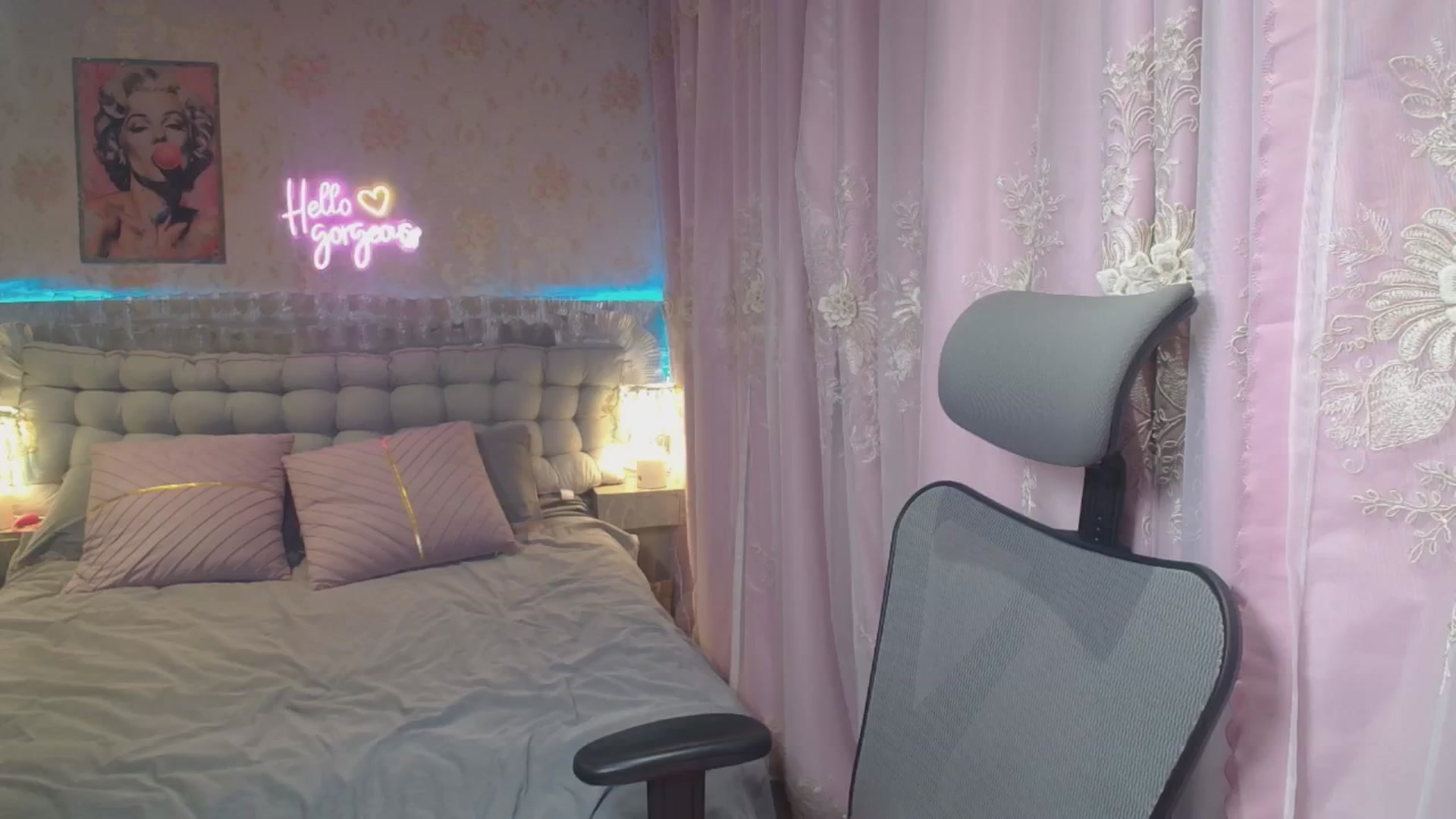 Gallery image thumbnail from HannaElite's myfreecams stream on, 07/26/2025, 12:03 image 13 of 20